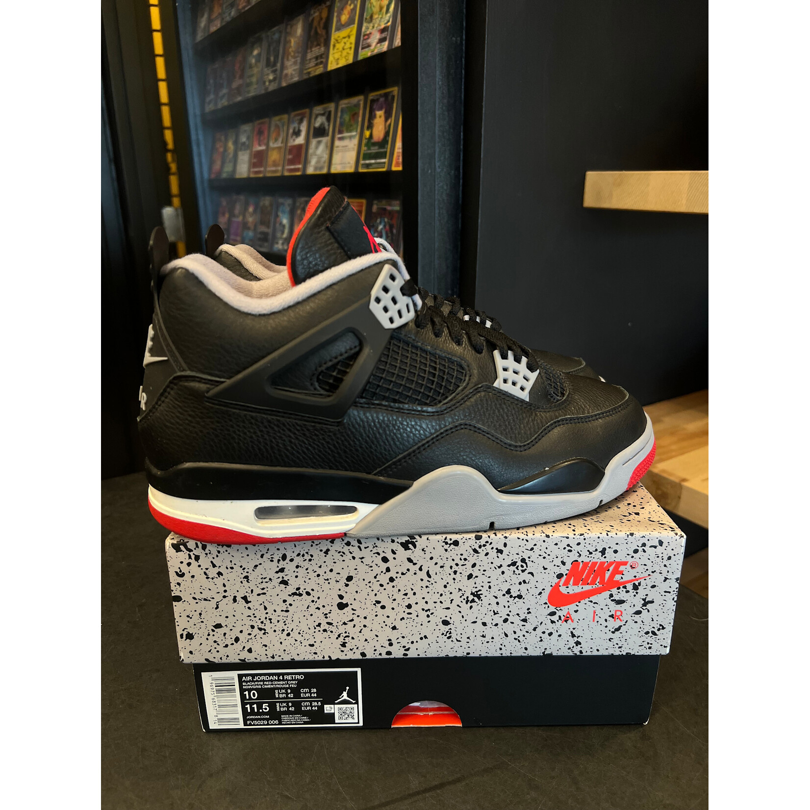 Jordan Jordan 4 Retro Bred Reimagined Size 10, PREOWNED