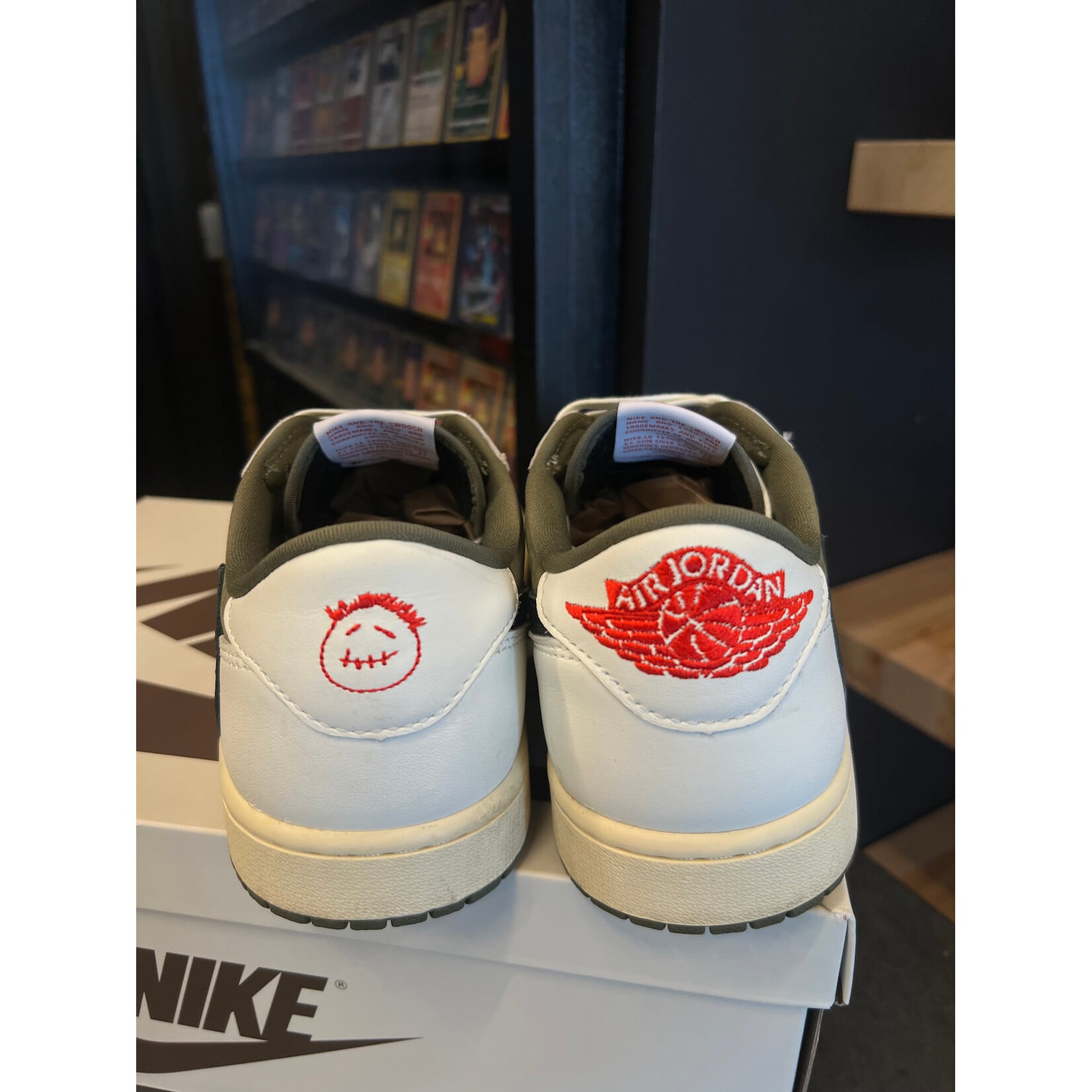 Jordan Jordan 1 Retro Low OG SP Travis Scott Medium Olive Size 9.5, PREOWNED