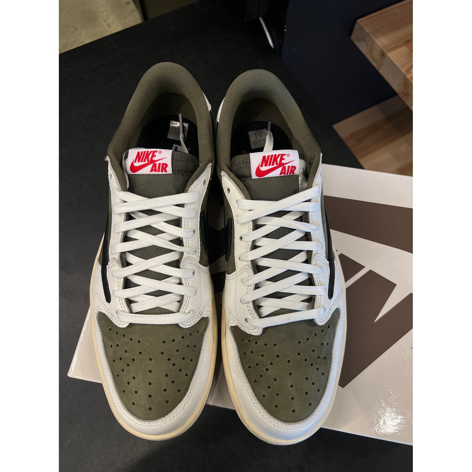 Jordan Jordan 1 Retro Low OG SP Travis Scott Medium Olive Size 9.5, PREOWNED
