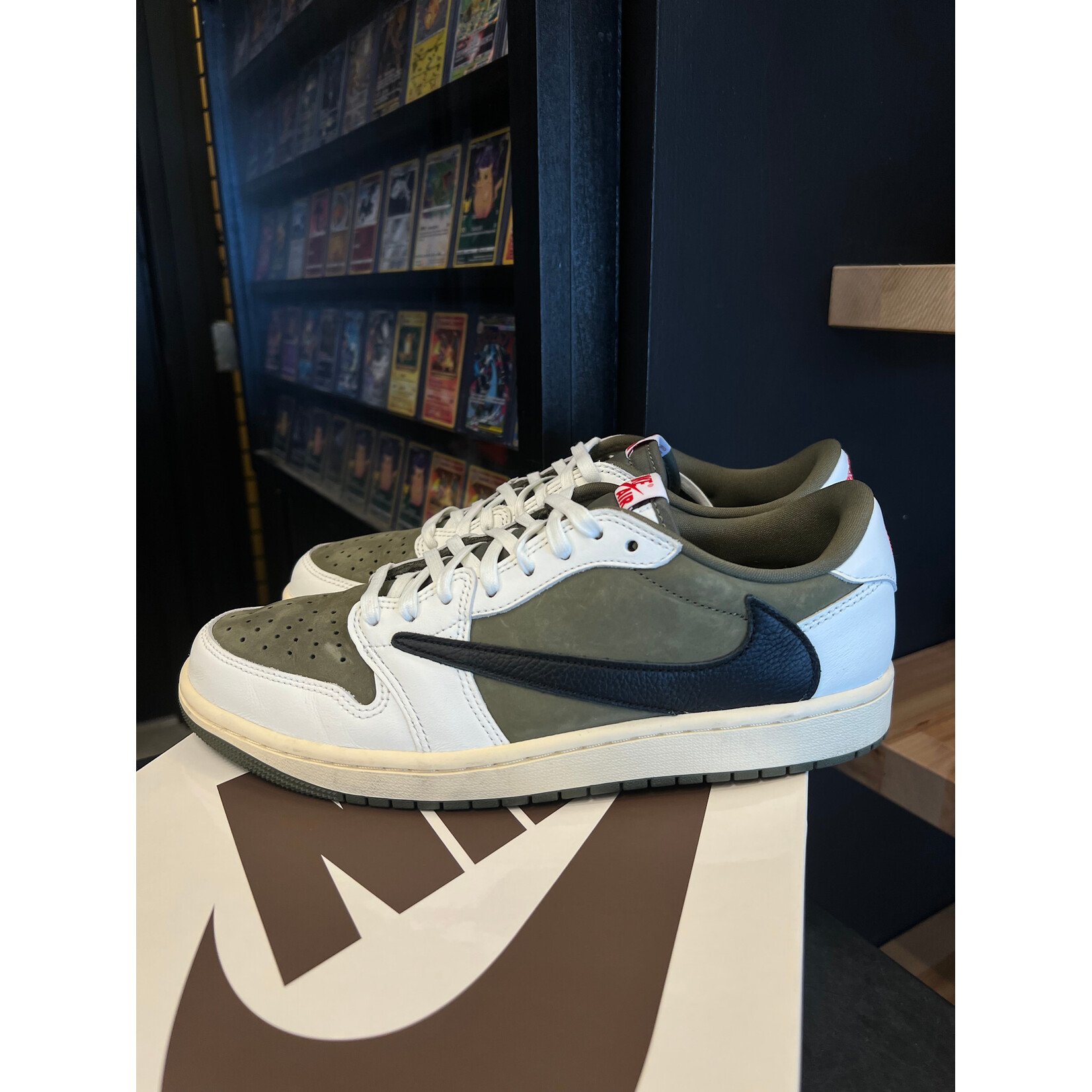 Jordan Jordan 1 Retro Low OG SP Travis Scott Medium Olive Size 9.5, PREOWNED