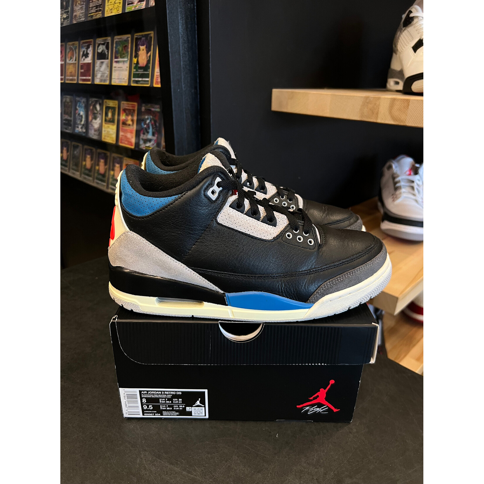 Jordan Jordan 3 Retro OG Rare Air Size 8, PREOWNED