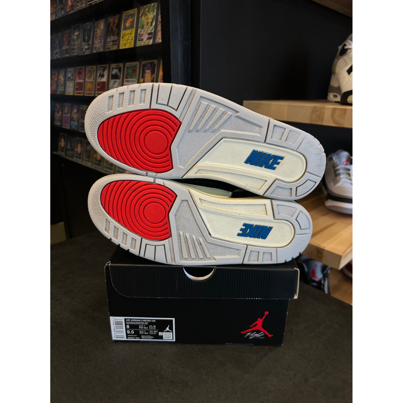 Jordan Jordan 3 Retro OG Rare Air Size 8, PREOWNED