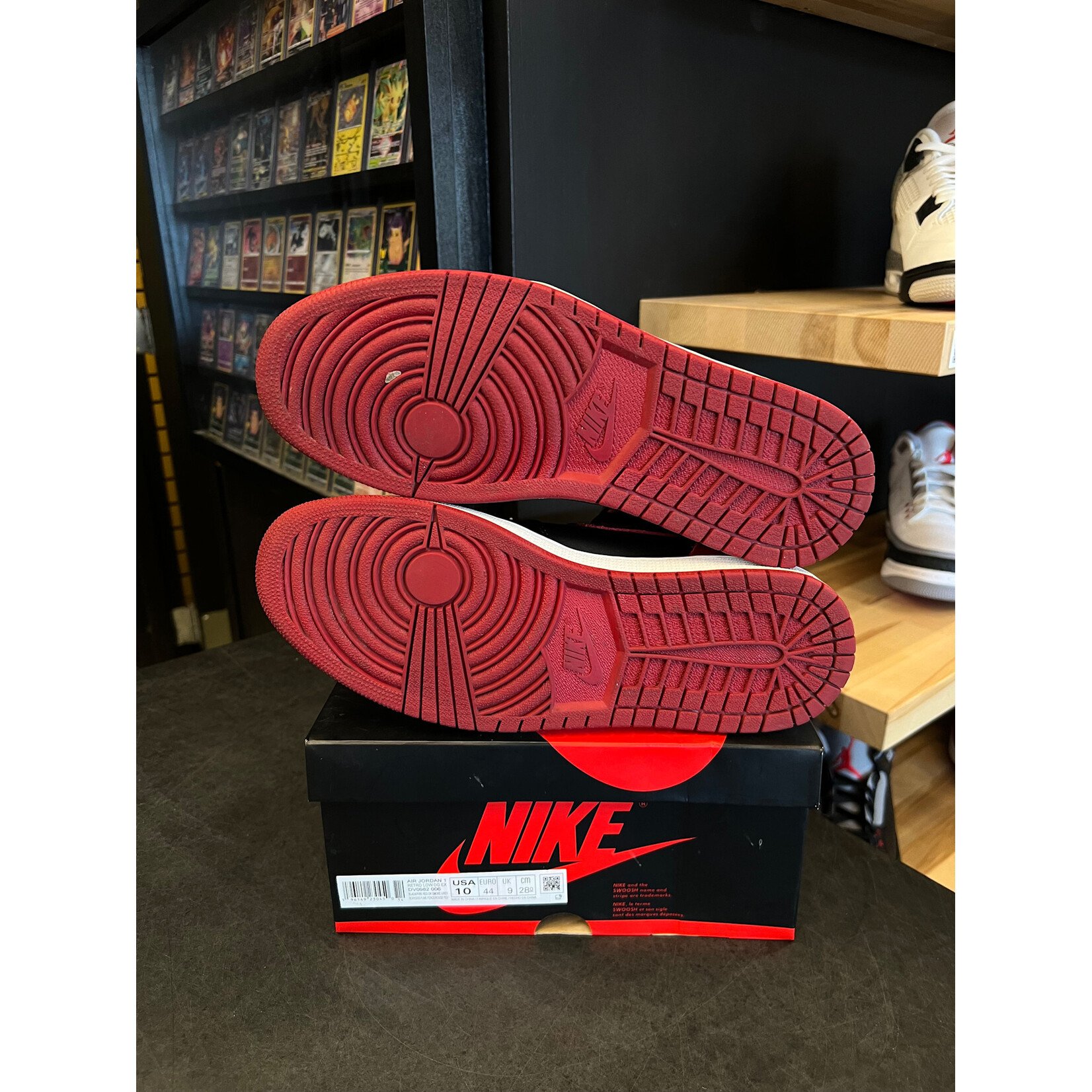 Jordan Jordan 1 Retro High Bred Banned (2016) Size 10, PREOWNED