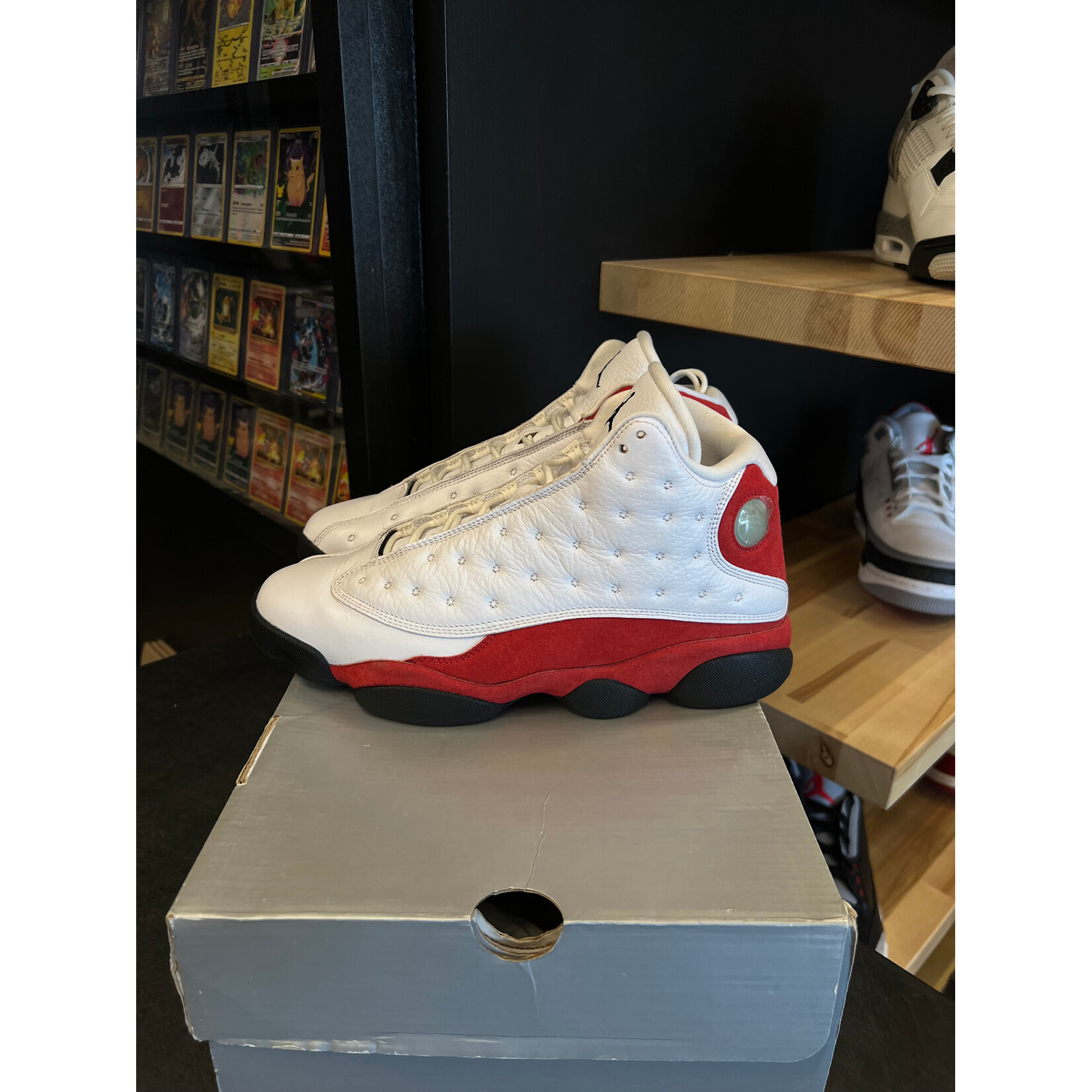 Jordan Jordan 13 Retro OG Chicago (2017) Size 9, PREOWNED