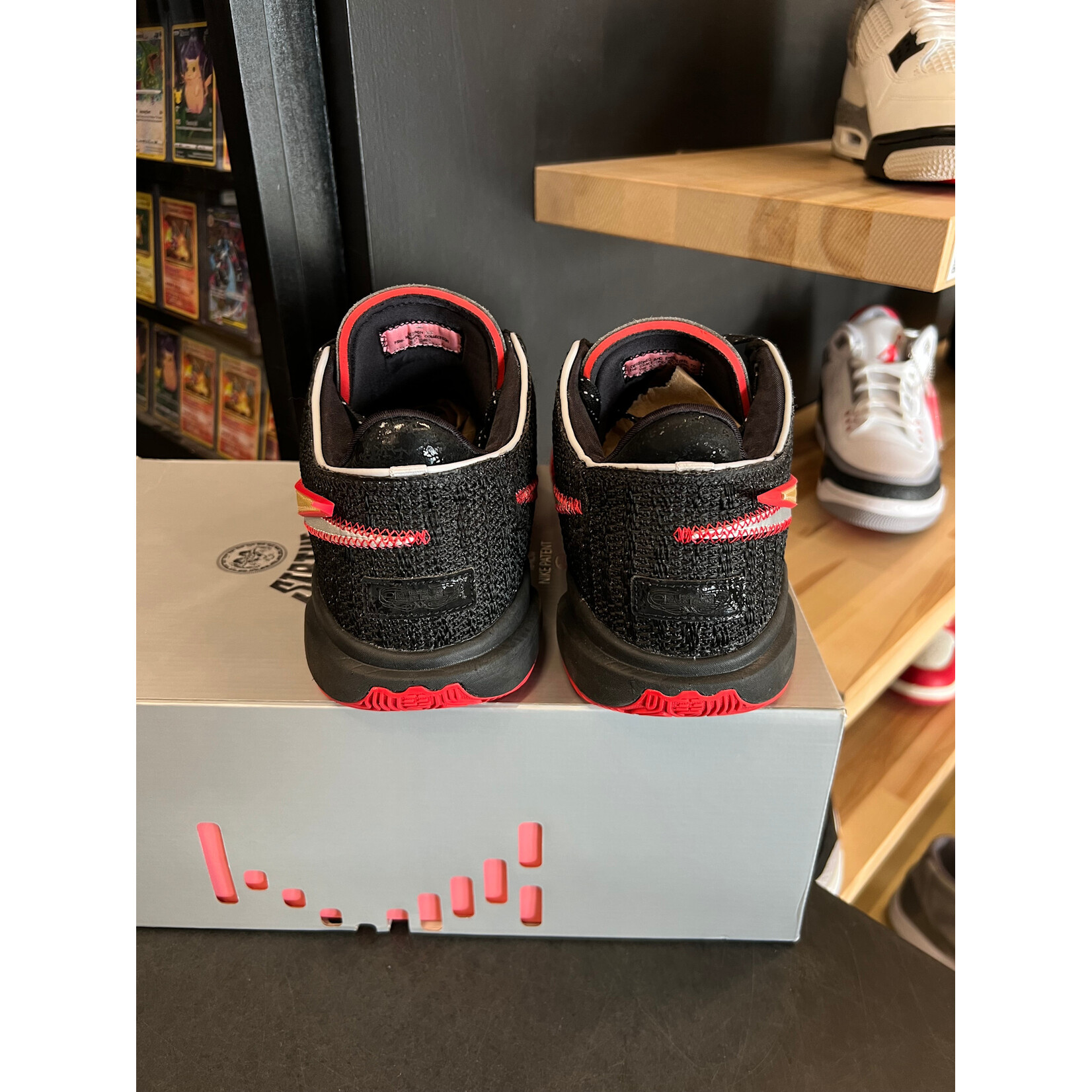 Nike Nike LeBron 20 Miami Heat Size 13, PREOWNED