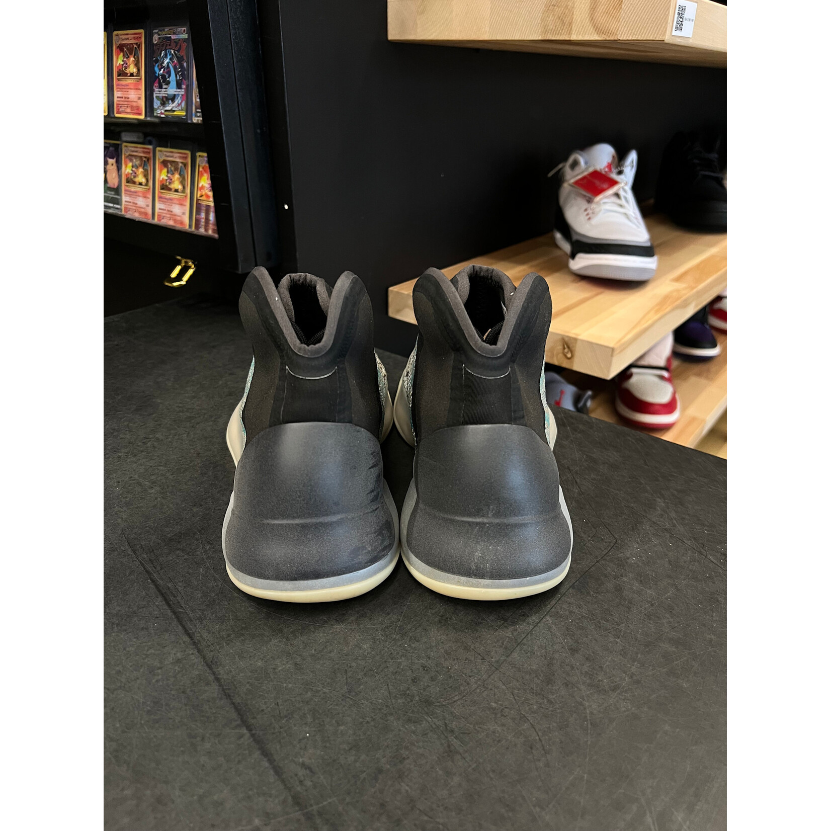 Adidas adidas Yeezy QNTM Teal Blue Size 7.5, PREOWNED