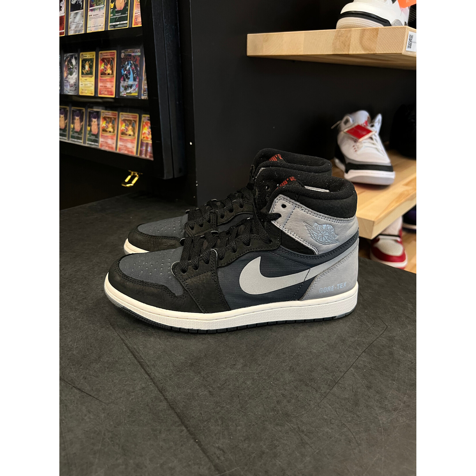 Jordan Jordan 1 Retro High Element Gore-Tex Black Particle Grey Size 7.5, PREOWNED