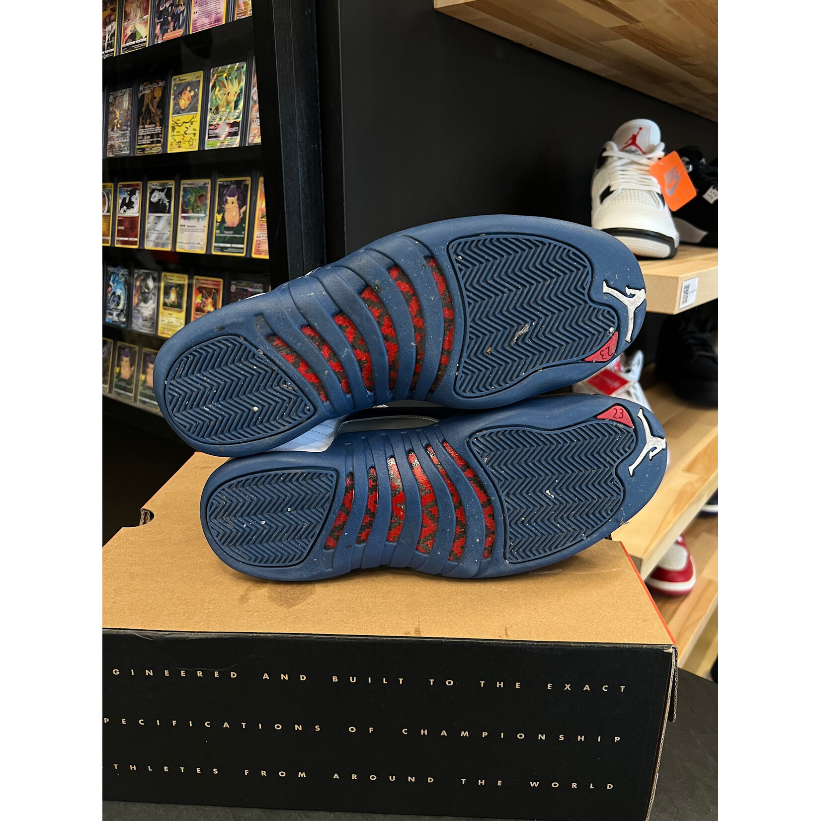 Jordan Jordan 12 Retro French Blue (2025) Size 11, PREOWNED