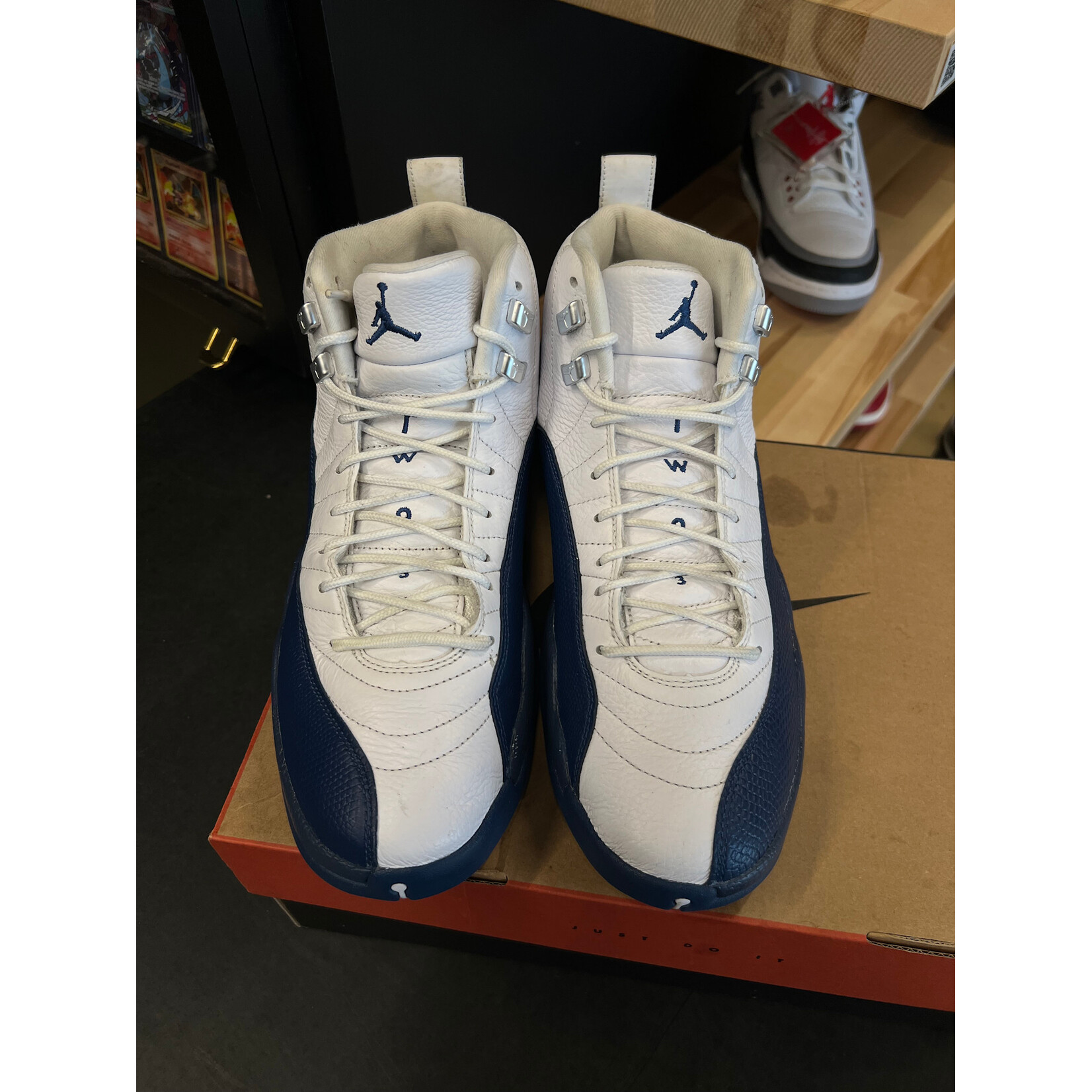 Jordan Jordan 12 Retro French Blue (2025) Size 11, PREOWNED