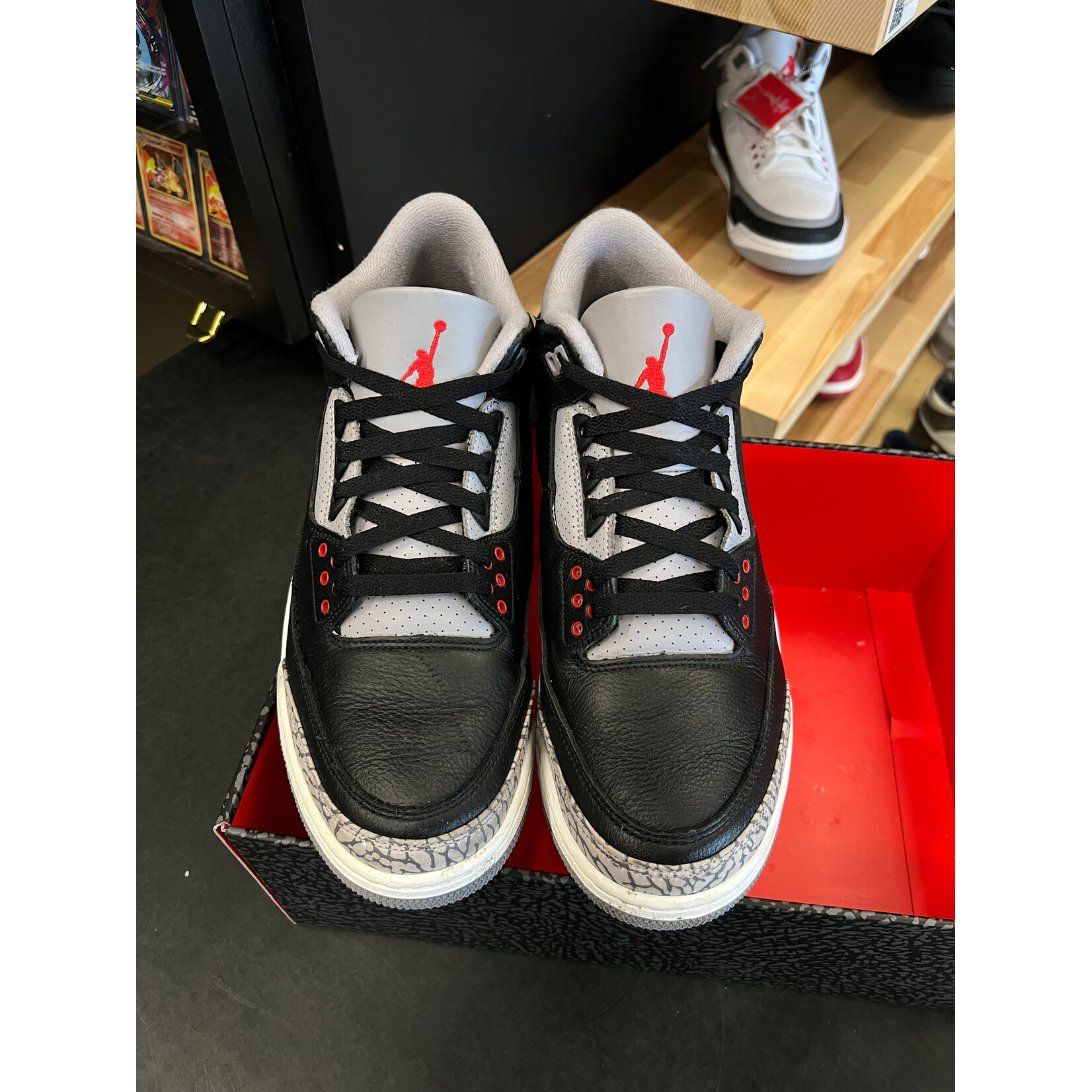 Jordan Jordan 3 Retro OG Black Cement (2024) Size 11, PREOWNED