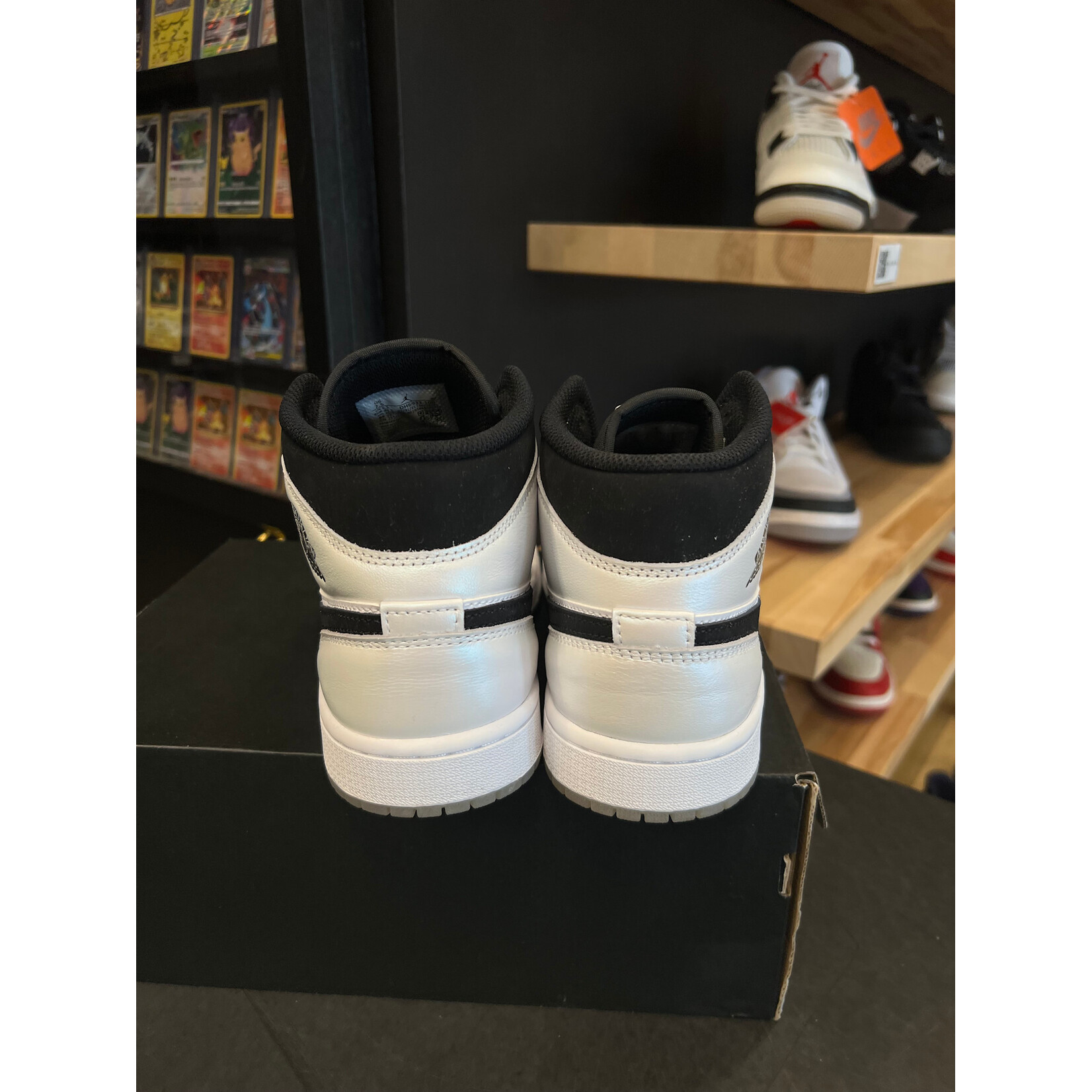 Jordan Jordan 1 Mid Diamond Shorts Size 7.5, PREOWNED