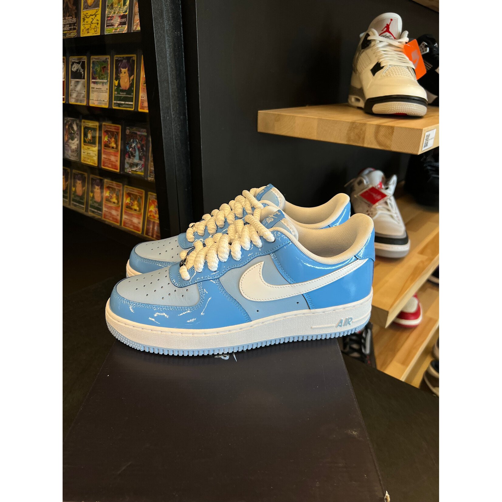Nike Nike Air Force 1 Low '07 LV8 Phychic Blue White Patent Size 9, PREOWNED