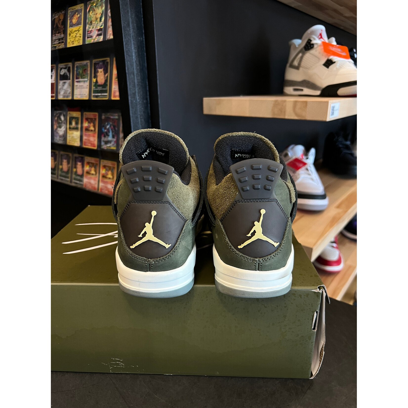 Jordan Jordan 4 Retro SE Craft Medium Olive Size 9.5, PREOWNED