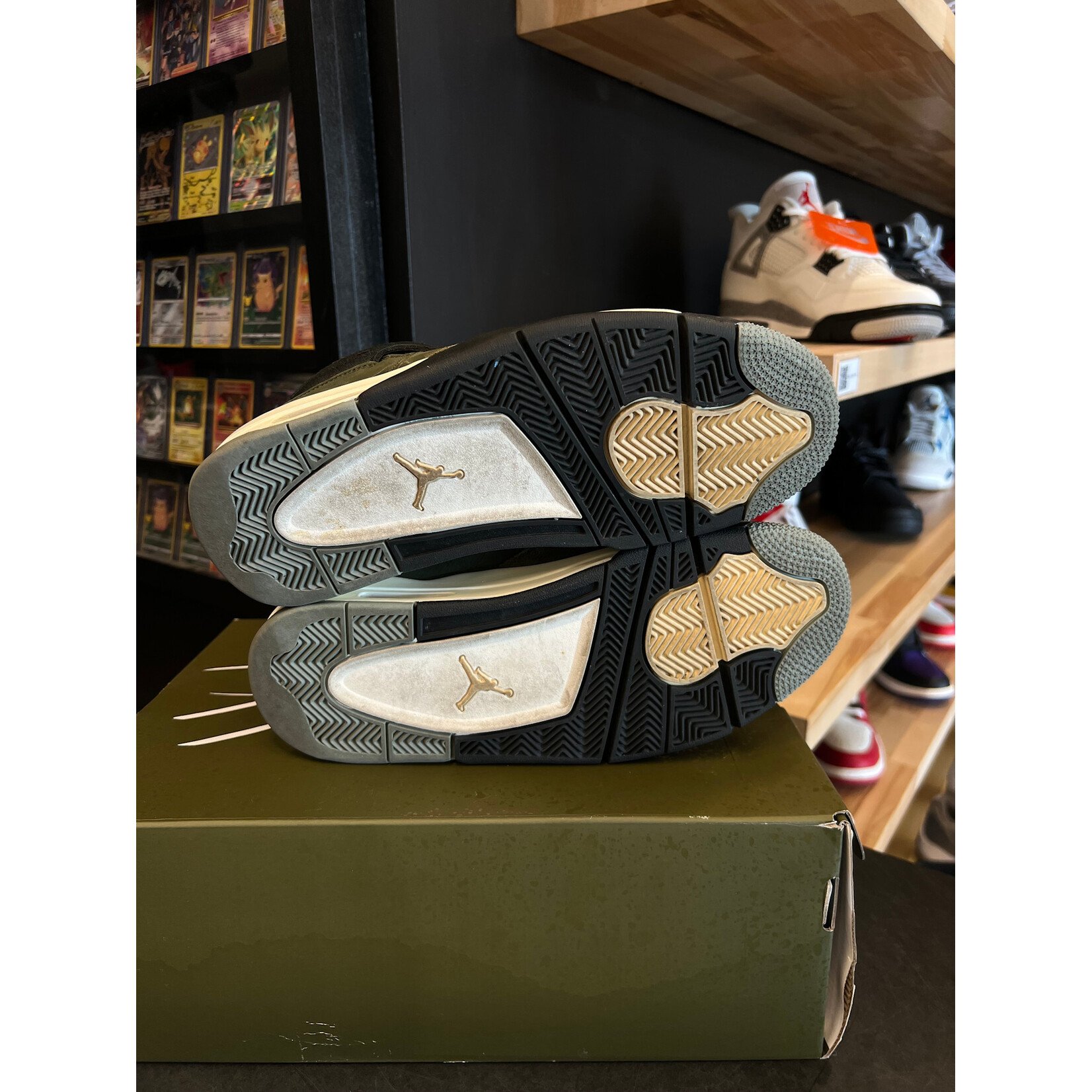 Jordan Jordan 4 Retro SE Craft Medium Olive Size 9.5, PREOWNED