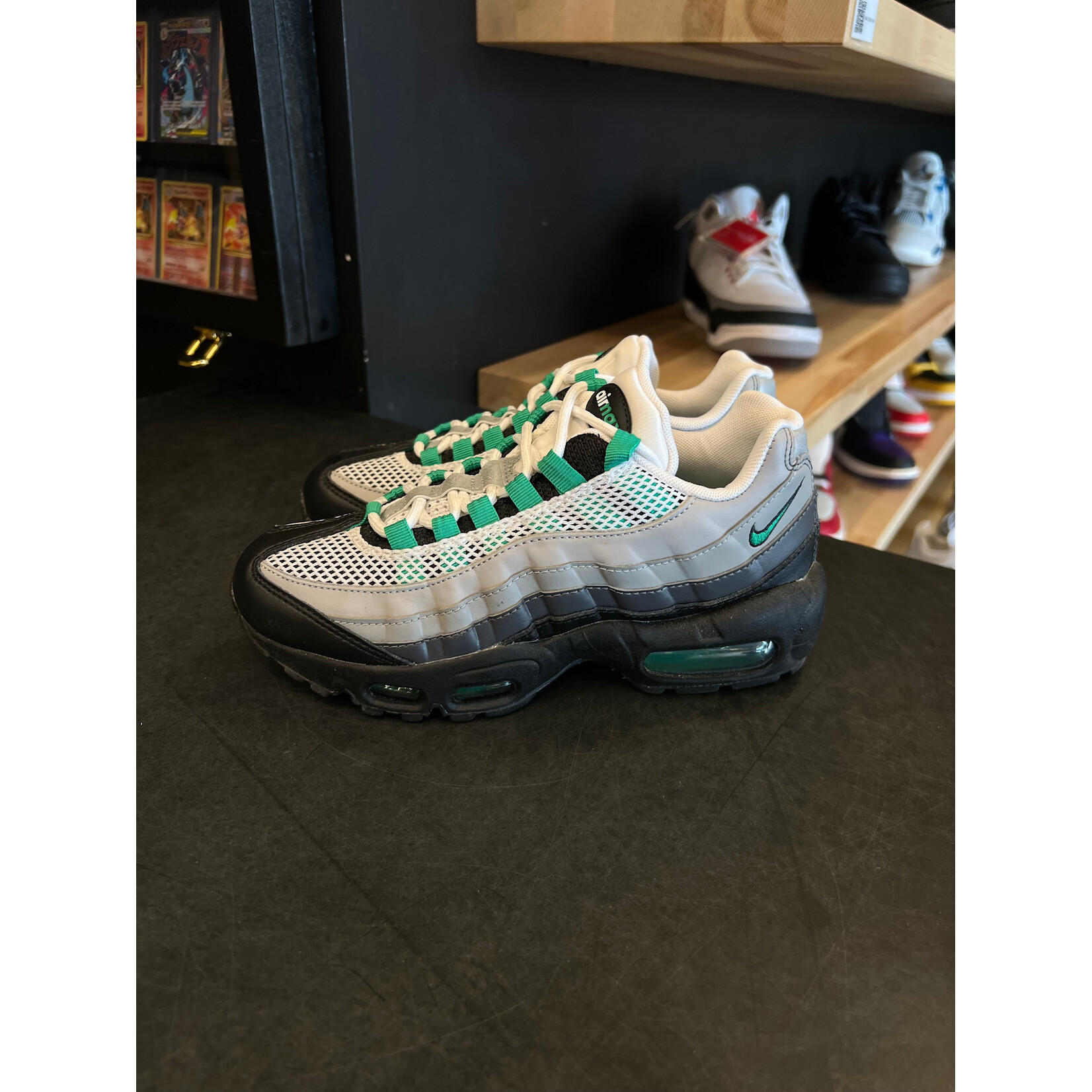 Nike Nike Air Max 95 Black Stadium Green (Women's) Size 6.5W, PREOWNED