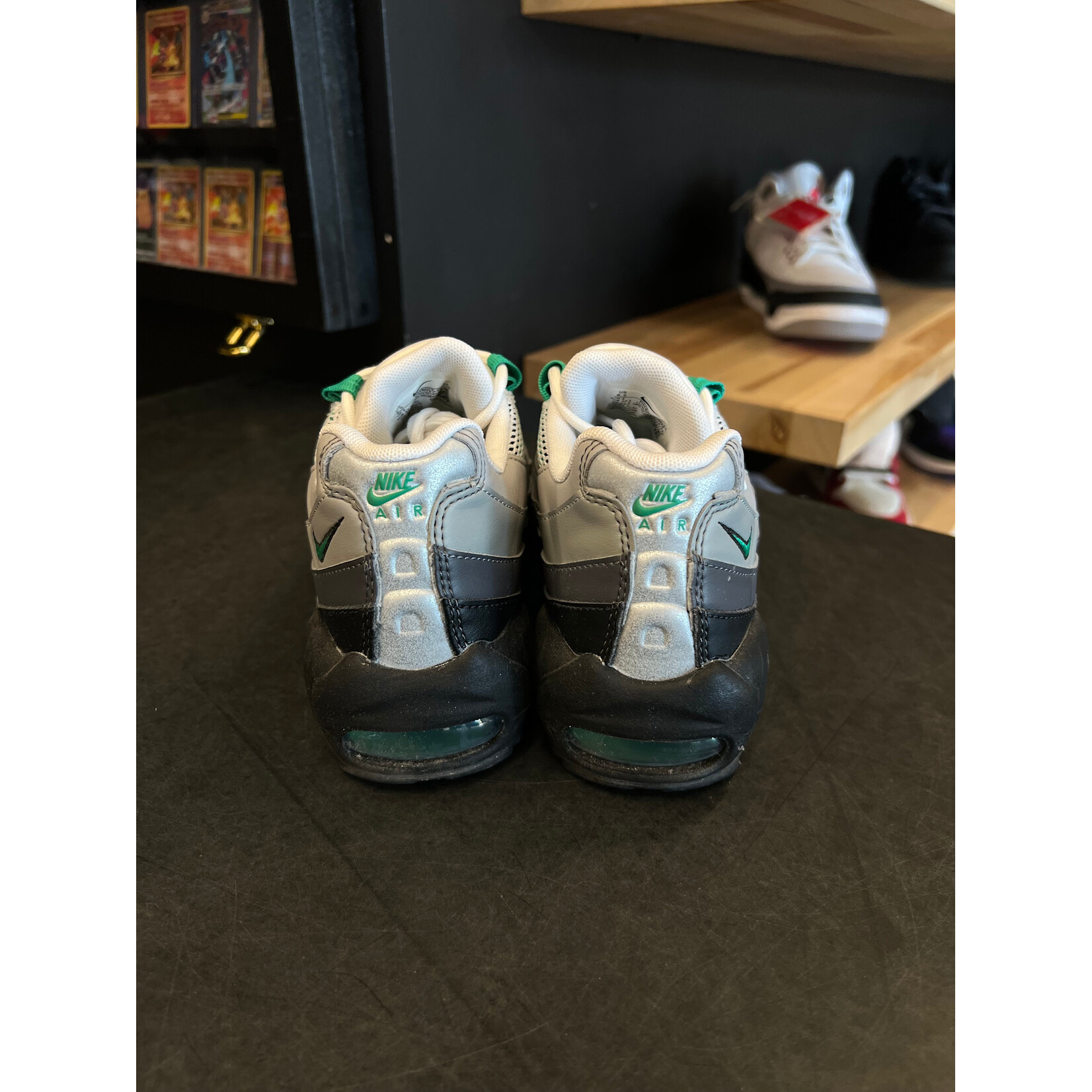 Nike Nike Air Max 95 Black Stadium Green (Women's) Size 6.5W, PREOWNED