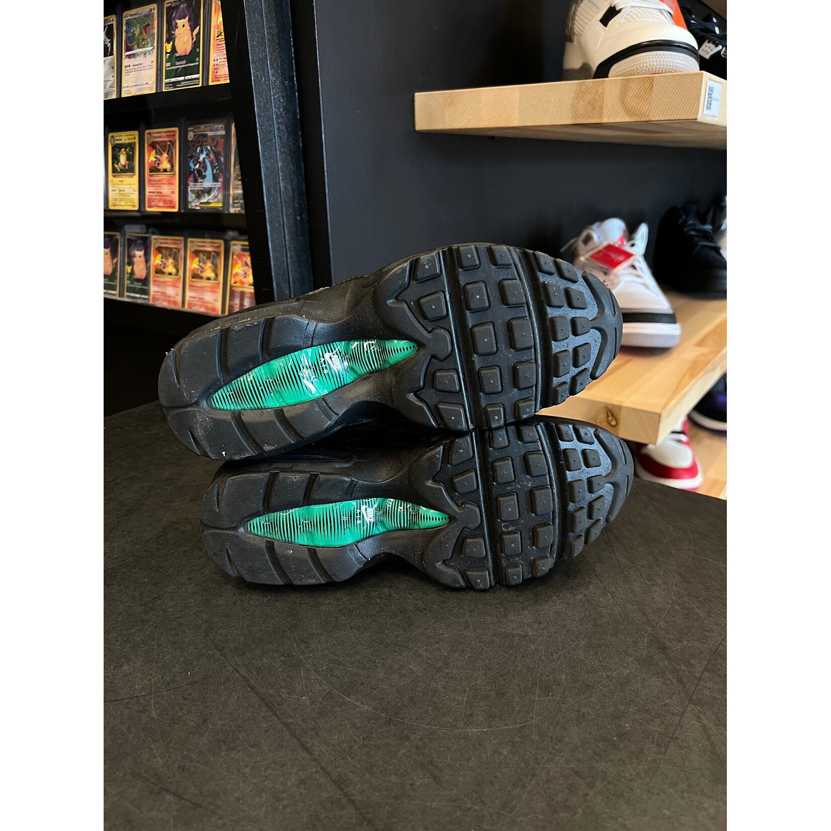 Nike Nike Air Max 95 Black Stadium Green (Women's) Size 6.5W, PREOWNED