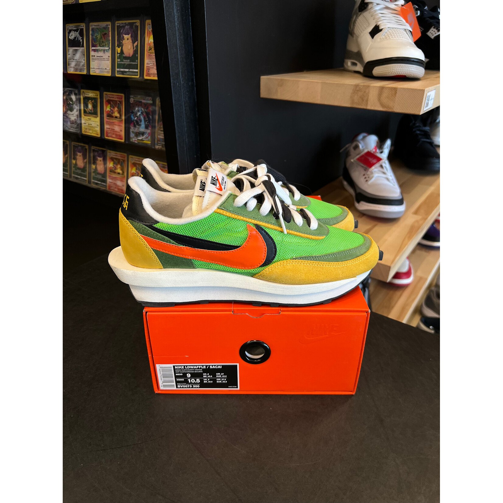Nike Nike LD Waffle sacai Green Gusto Size 9, PREOWNED