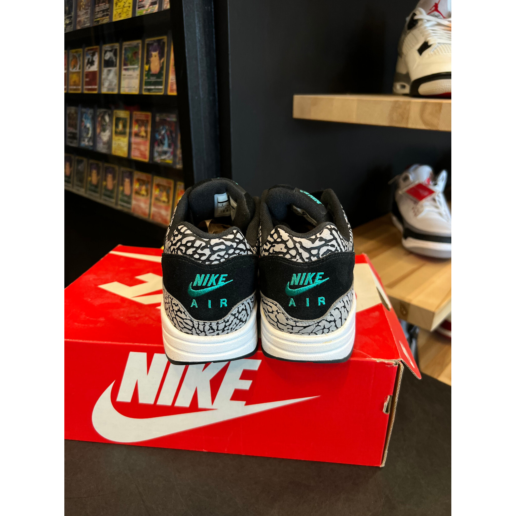 Nike Nike Air Max 1 atmos Elephant (2017) Size 9, PREOWNED