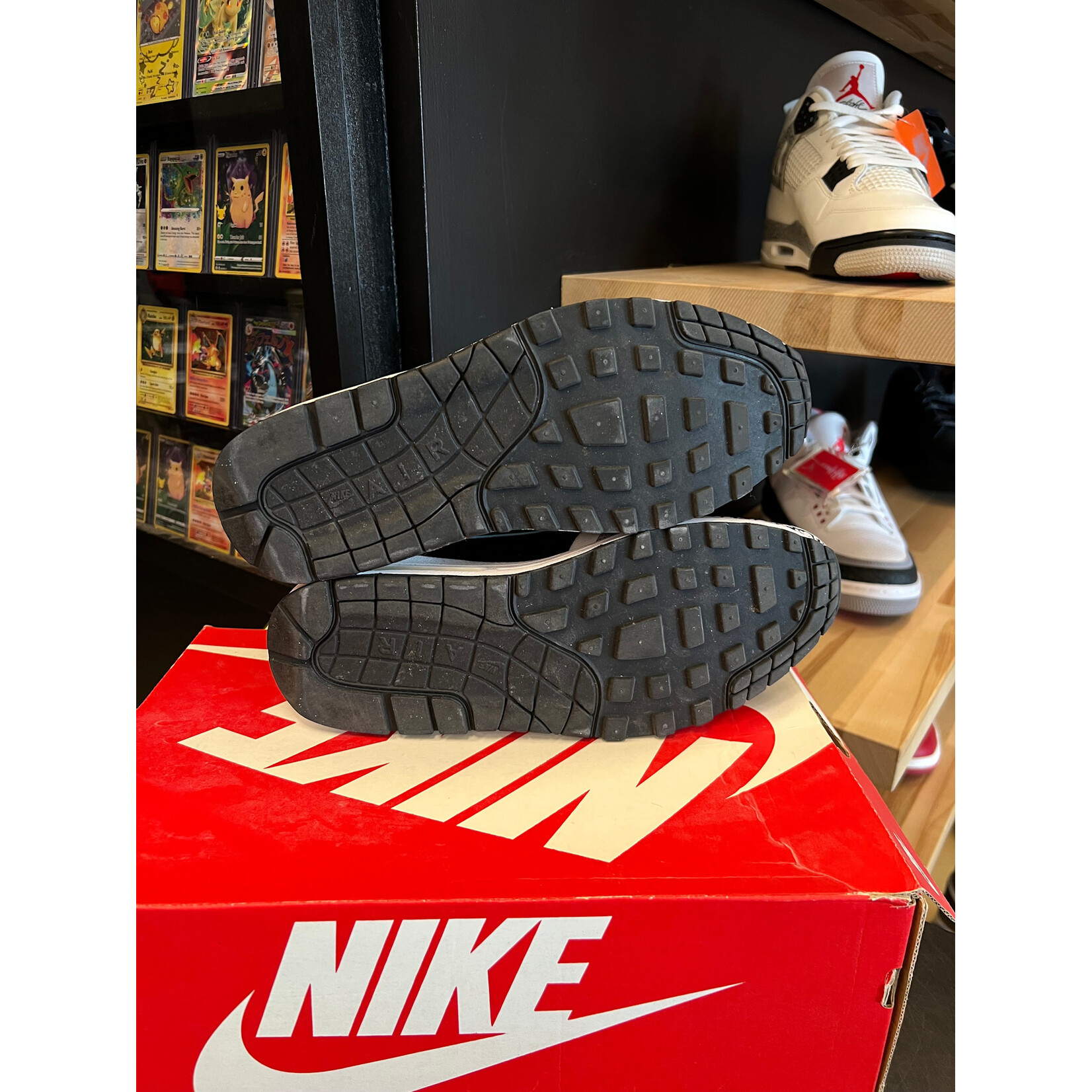 Nike Nike Air Max 1 atmos Elephant (2017) Size 9, PREOWNED