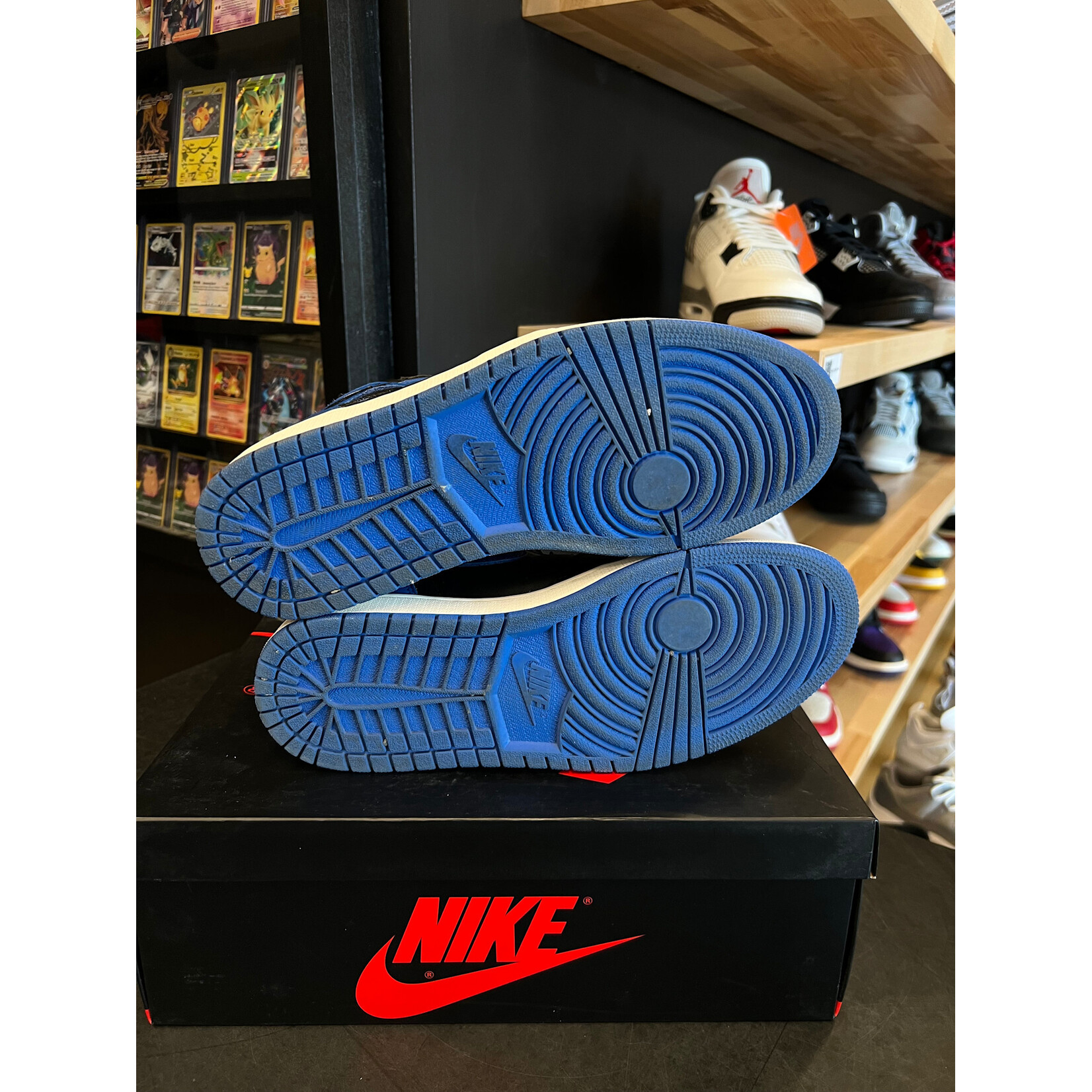 Jordan Jordan 1 Retro Royal (2017) Size 10.5, PREOWNED