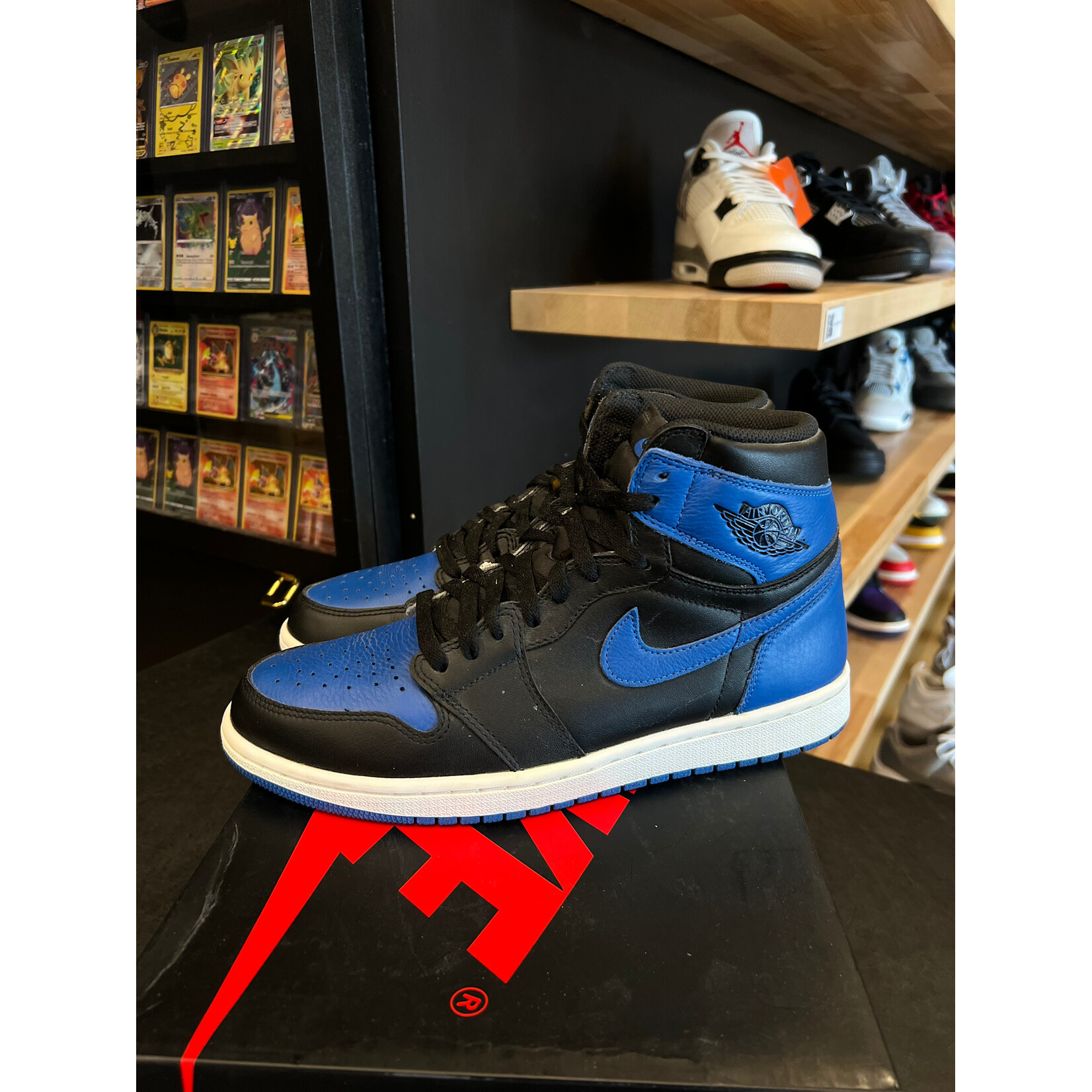 Jordan Jordan 1 Retro Royal (2017) Size 10.5, PREOWNED