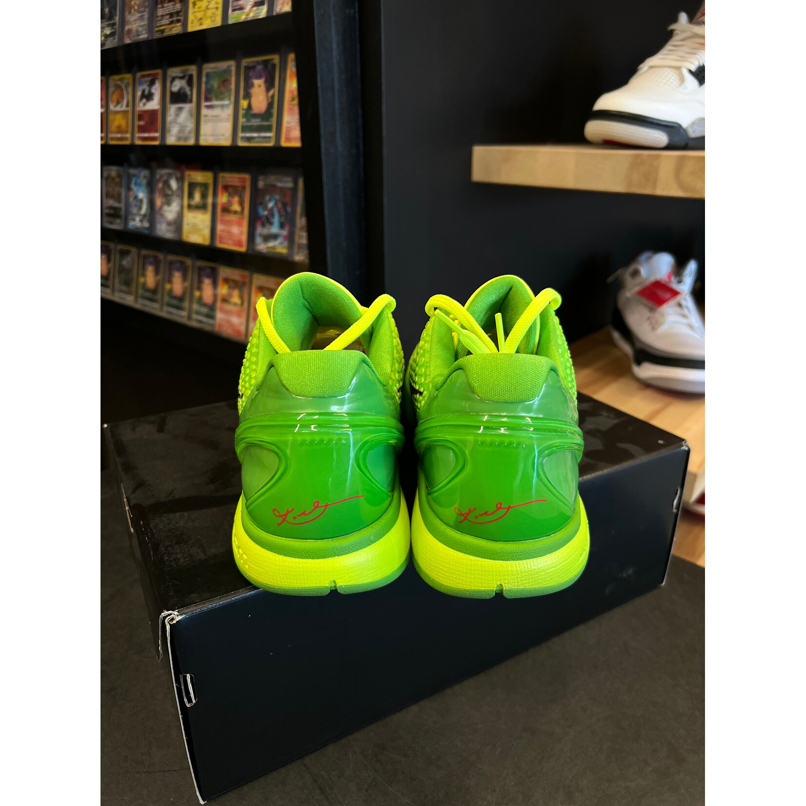 Nike Nike Kobe 6 Protro Grinch (2020) Size 11, PREOWNED