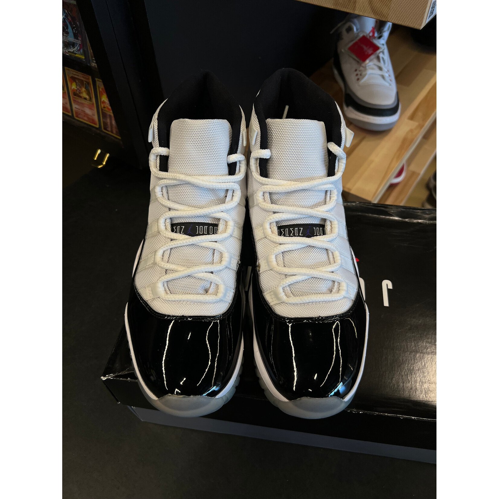 Jordan Jordan 11 Retro Concord (2018) Size 11, PREOWNED
