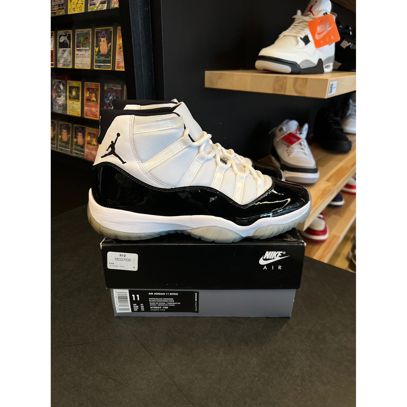 Jordan Jordan 11 Retro Concord (2018) Size 11, PREOWNED