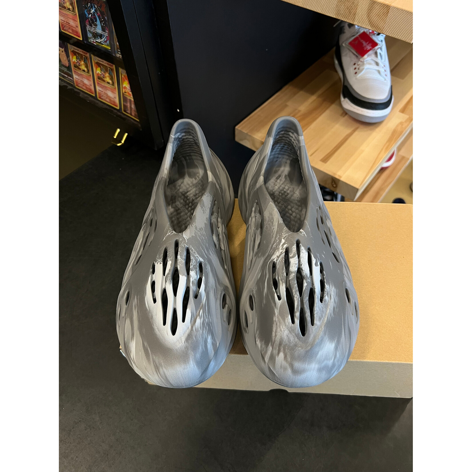 Adidas adidas Yeezy Foam RNR MX Granite Size 9, PREOWNED