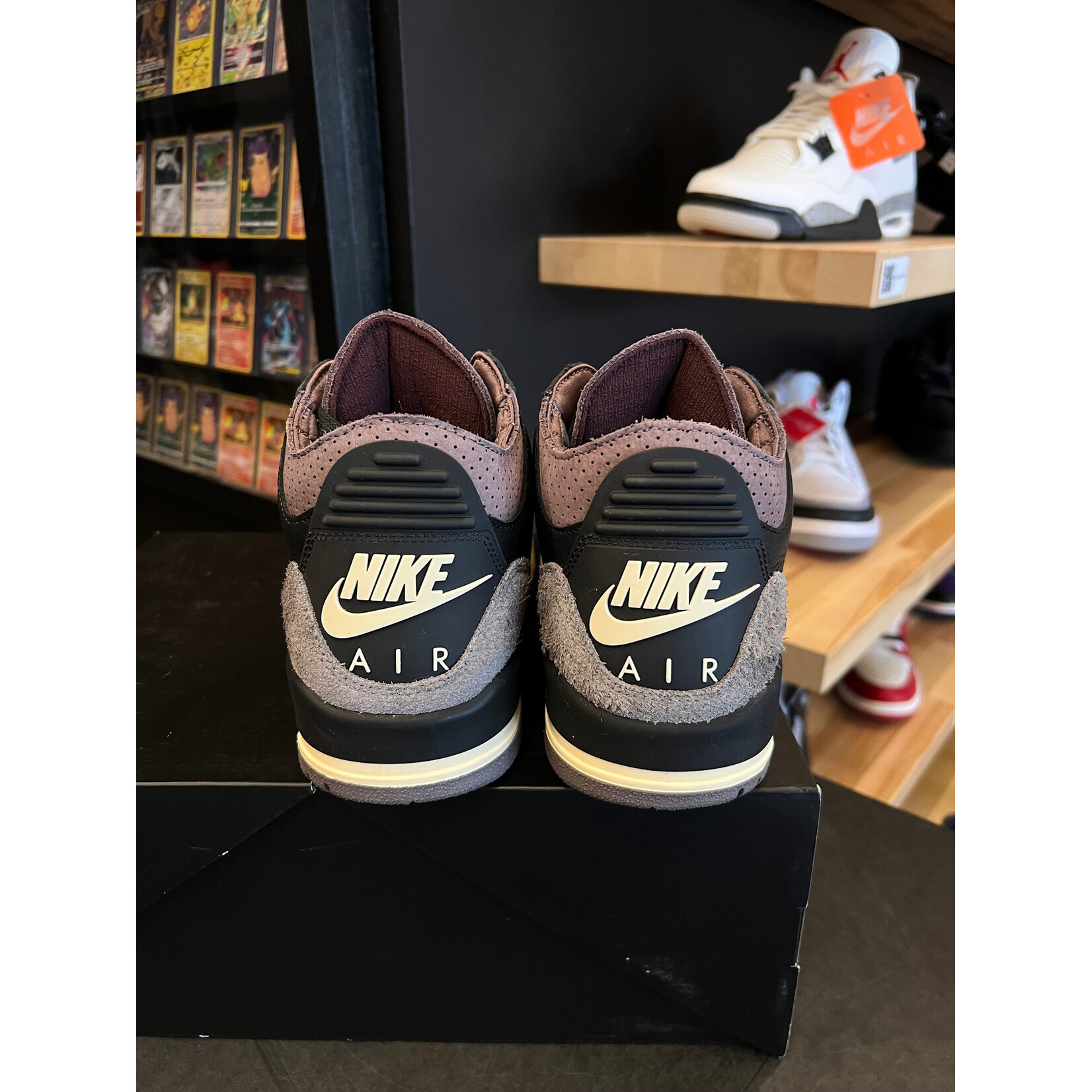 Jordan Jordan 3 Retro OG SP A Ma Maniére While You Were Sleeping (Women's) Size 10.5W, PREOWNED
