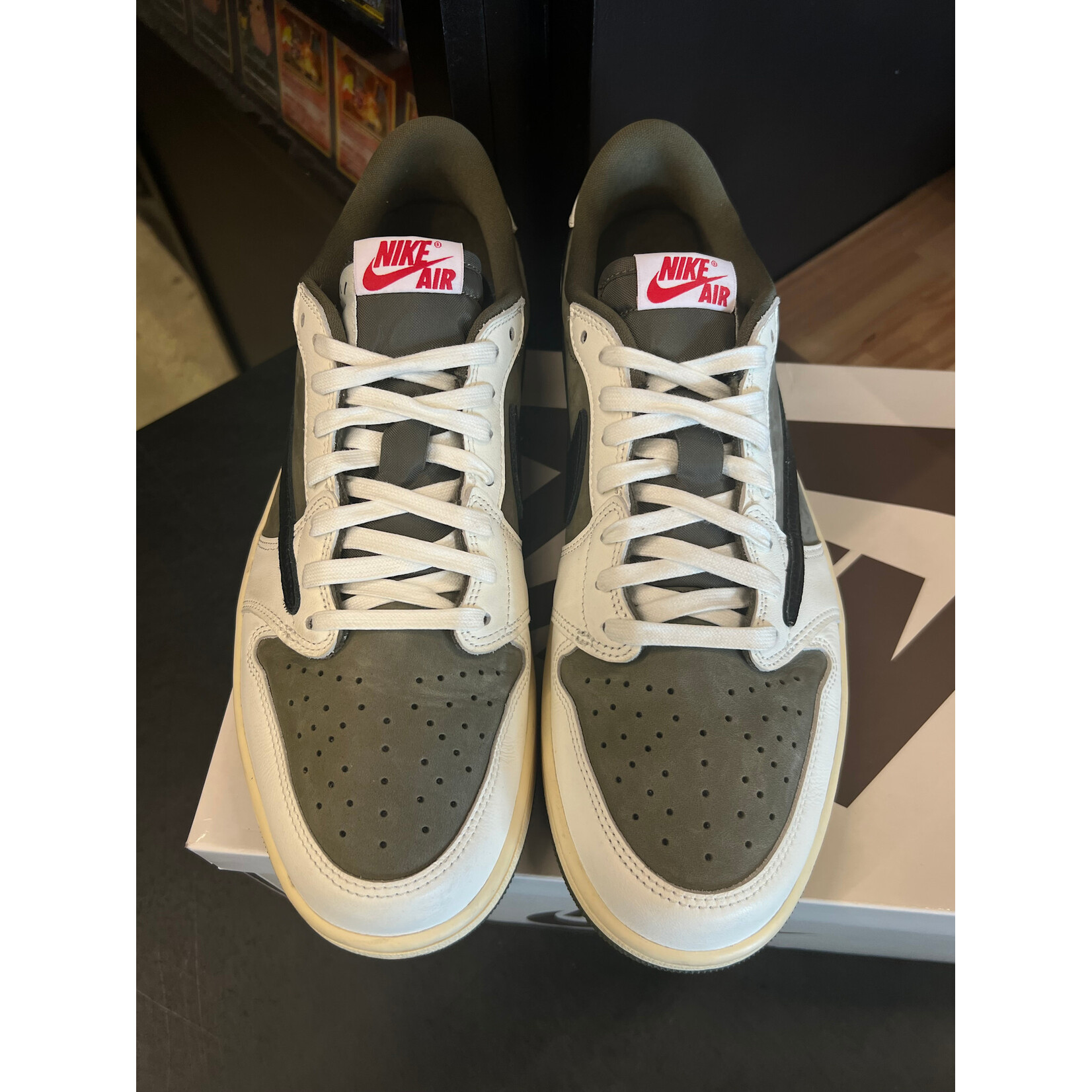 Jordan Jordan 1 Retro Low OG SP Travis Scott Medium Olive Size 11, PREOWNED