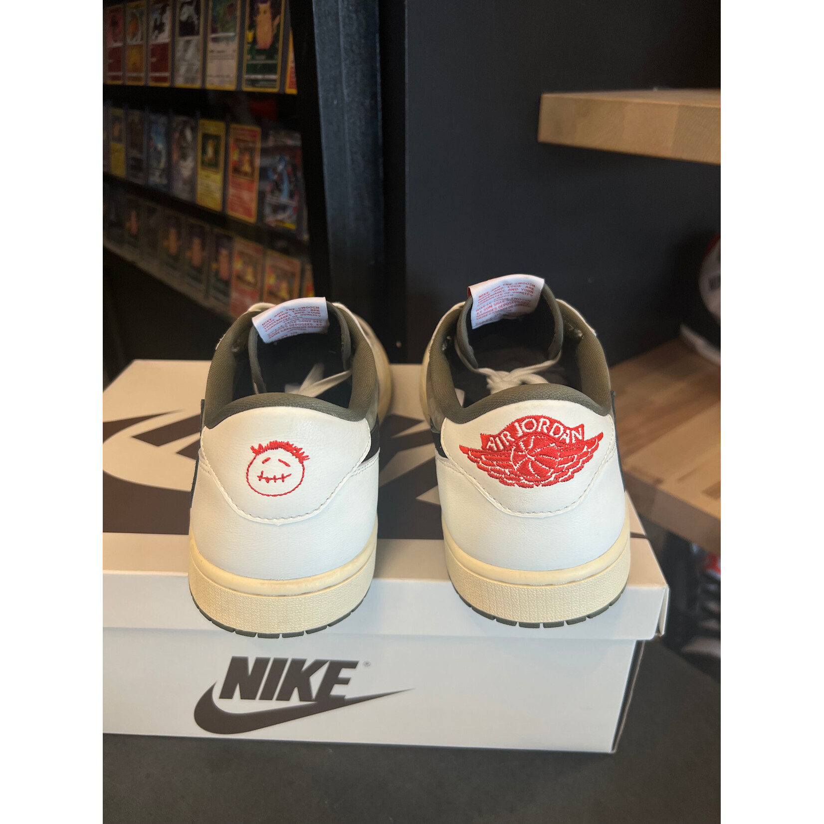 Jordan Jordan 1 Retro Low OG SP Travis Scott Medium Olive Size 11, PREOWNED