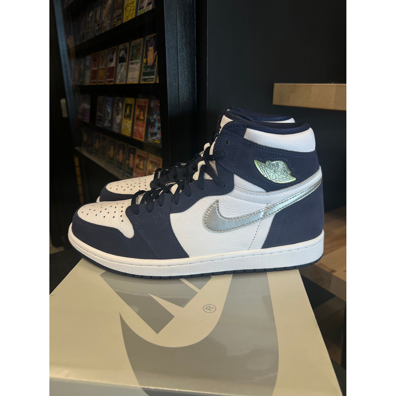 Jordan Jordan 1 Retro High CO.JP Midnight Navy (2020) Size 10.5, PREOWNED