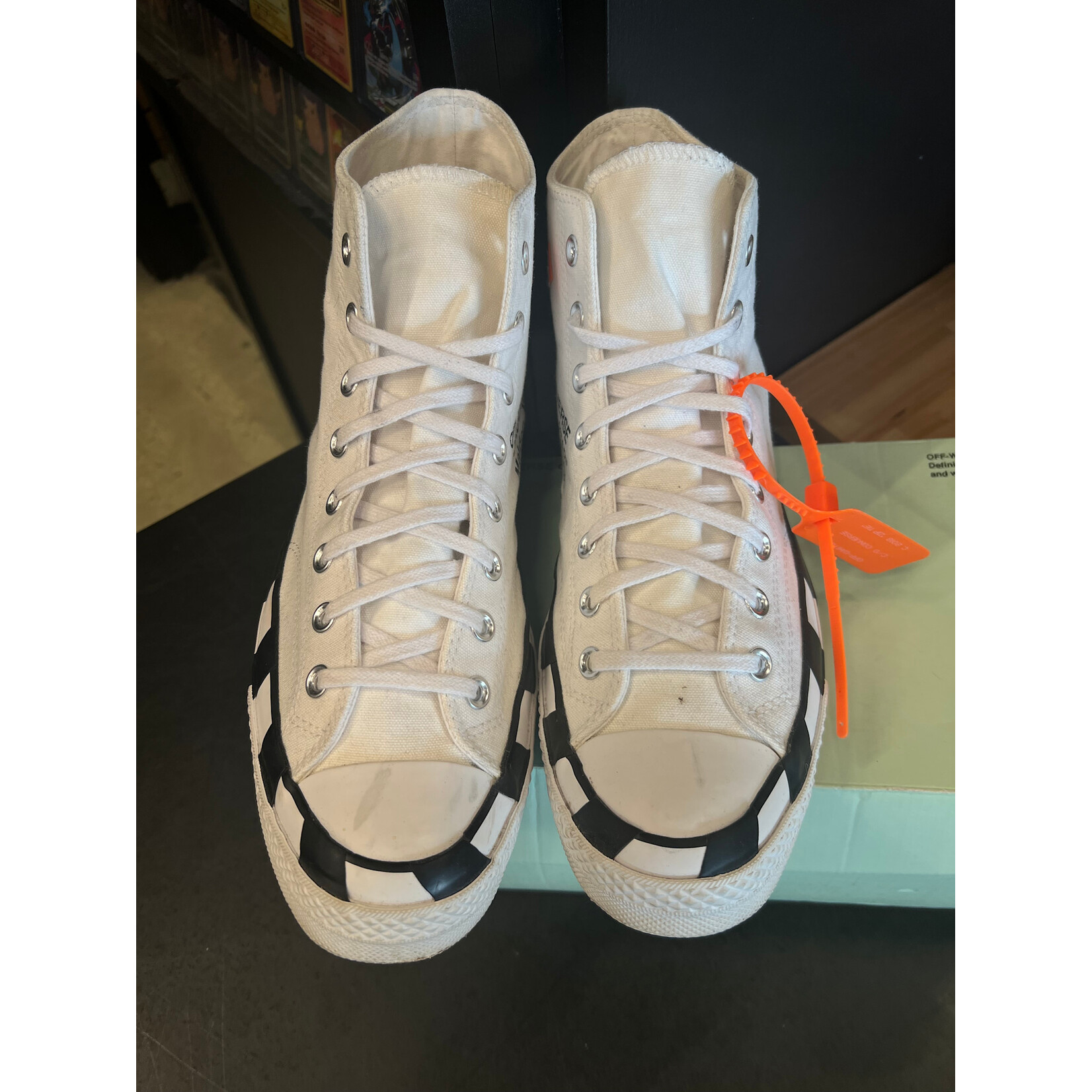 Converse Converse Chuck Taylor All Star 70 Hi Off-White Size 11, PREOWNED
