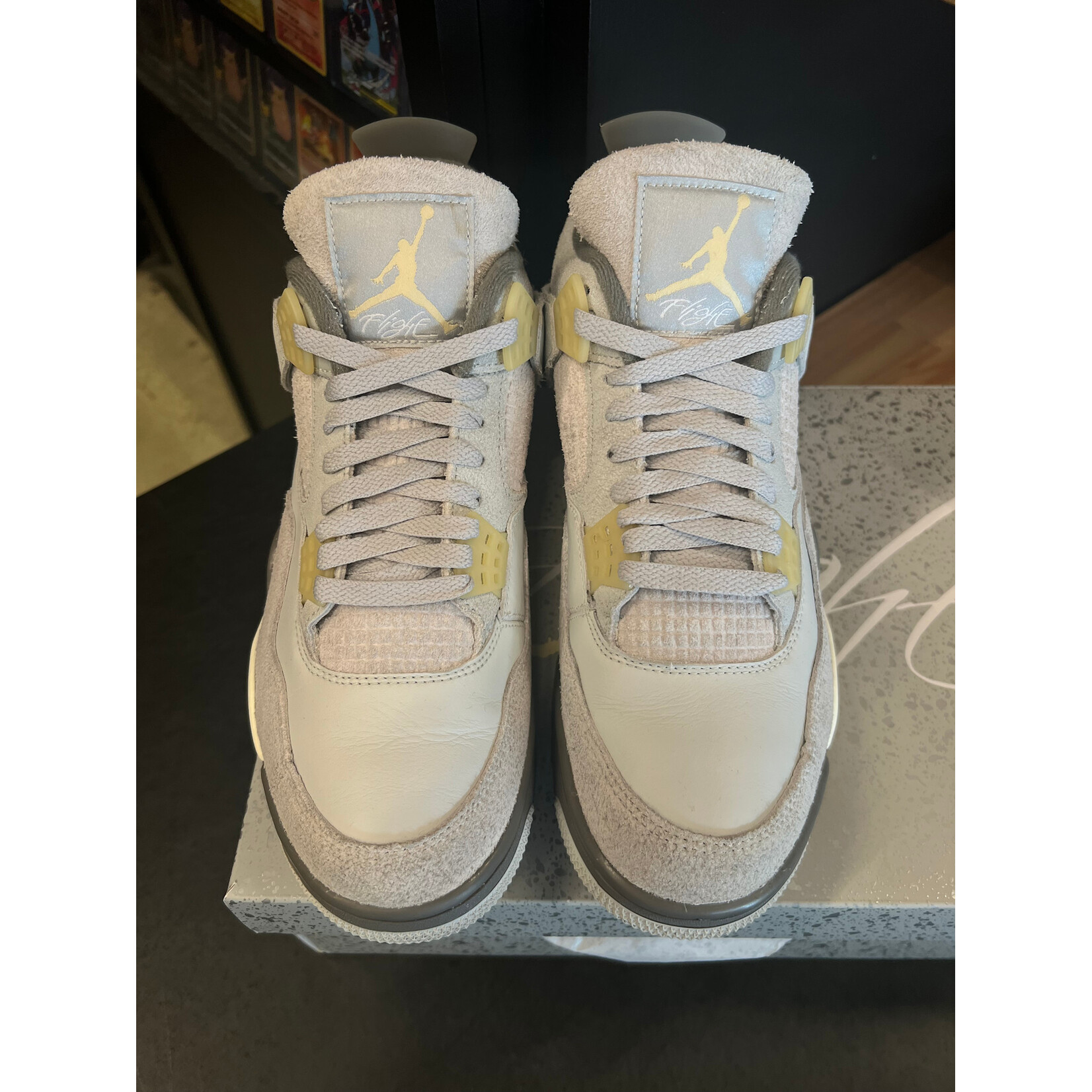 Jordan Jordan 4 Retro SE Craft Photon Dust Size 9.5, PREOWNED