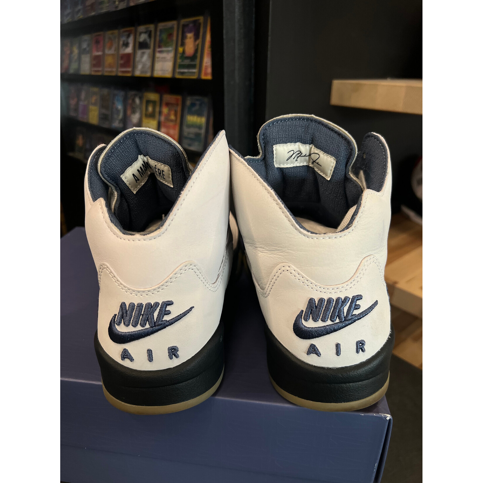 Jordan Jordan 5 Retro A Ma Maniére Dawn (Women's) Size 11W, PREOWNED