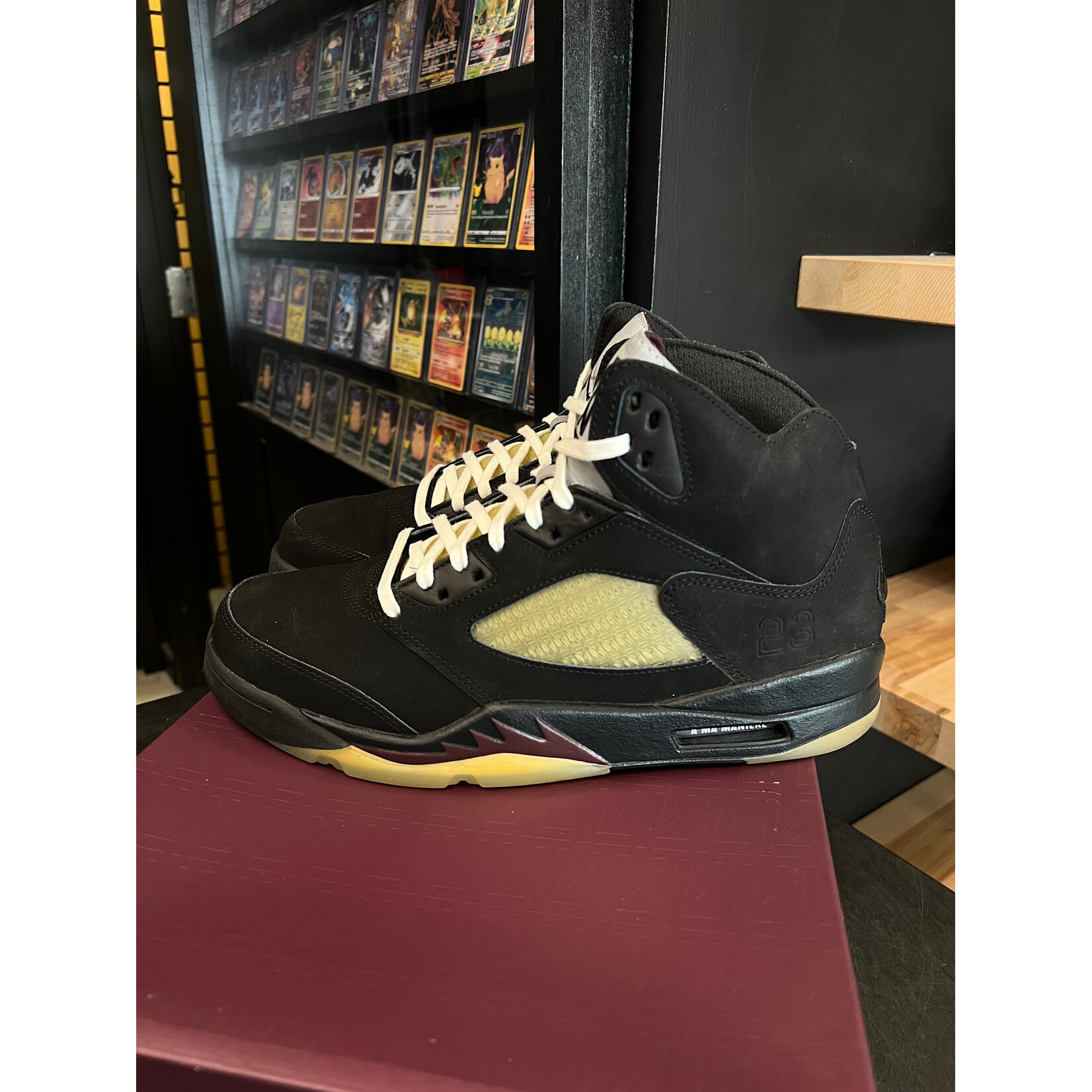 Jordan Jordan 5 Retro A Ma Maniére Dusk Size 9.5, PREOWNED