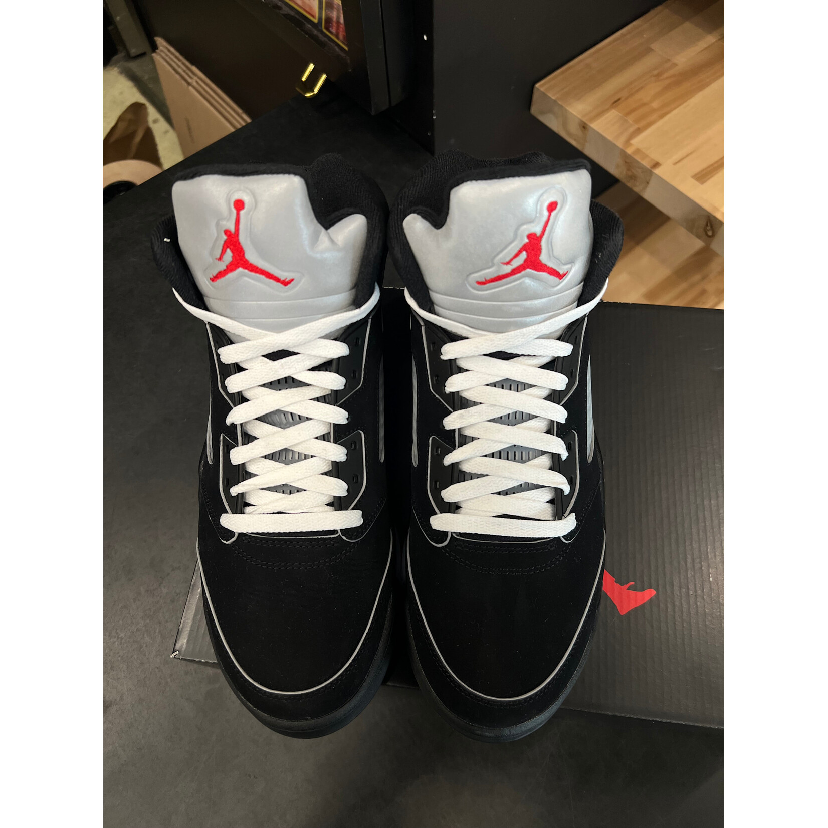 Jordan Jordan 5 Retro OG Black Metallic Reimagined Size 9.5, PREOWNED