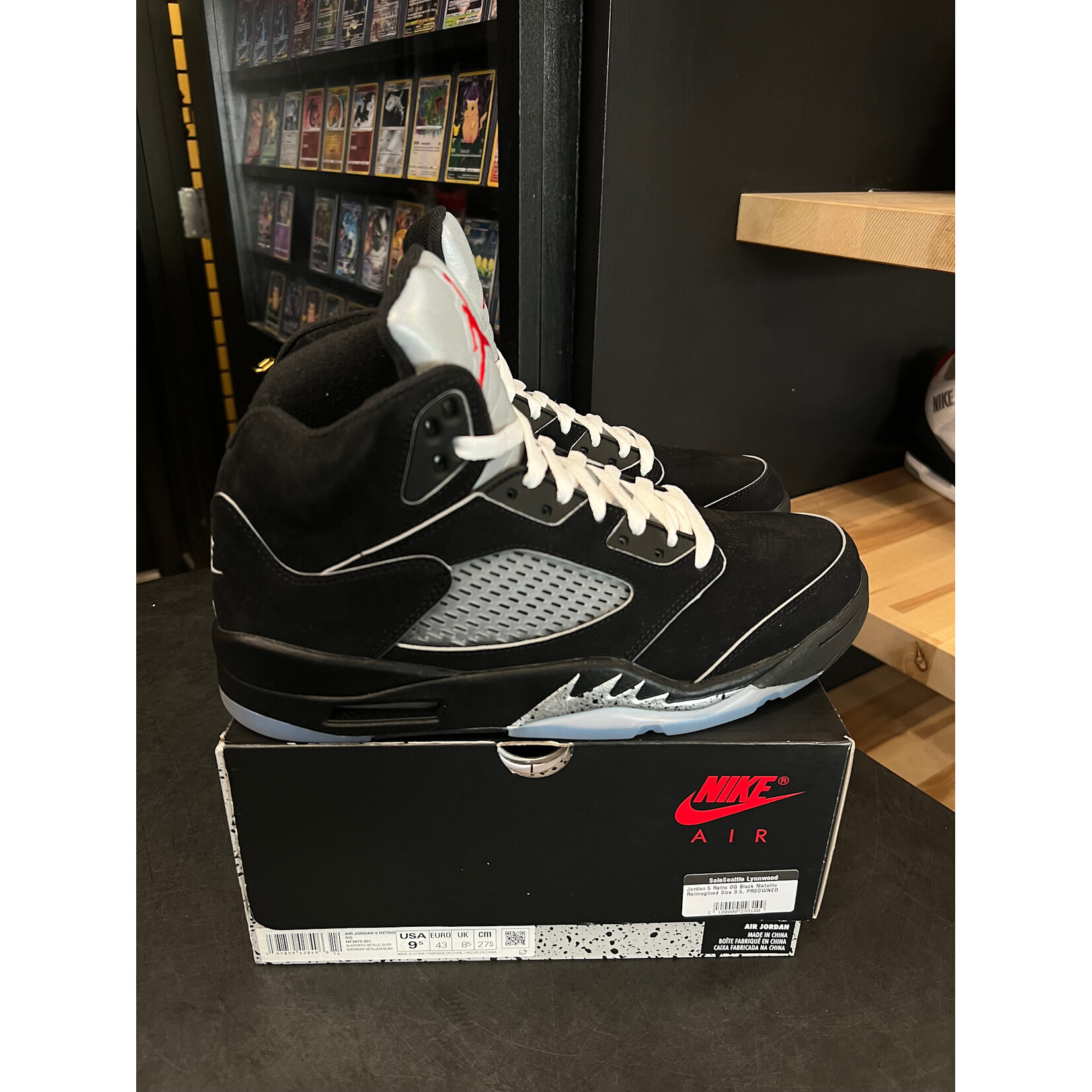 Jordan Jordan 5 Retro OG Black Metallic Reimagined Size 9.5, PREOWNED