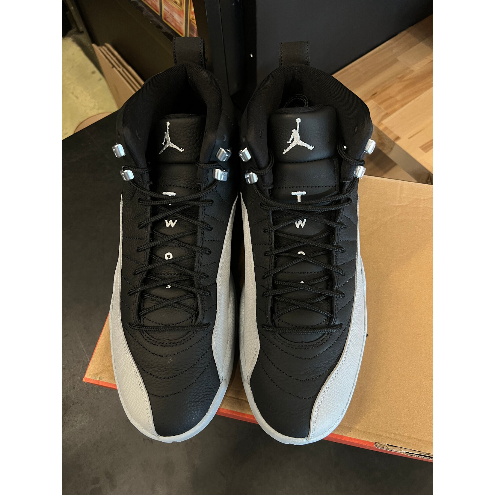 Jordan Jordan 12 Retro Barons Size 11, PREOWNED