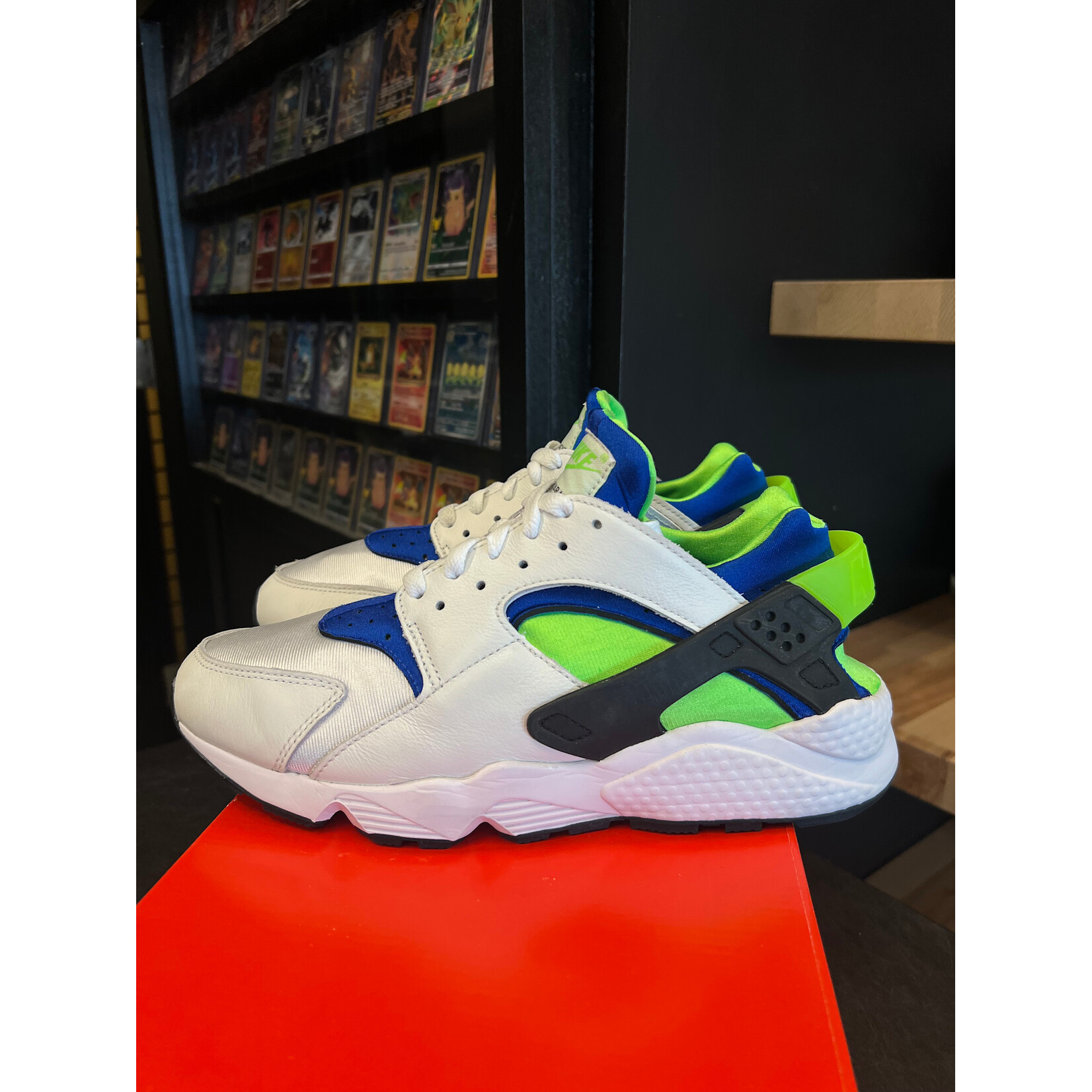 Nike Nike Air Huarache Scream Green (2021) Size 9, PREOWNED