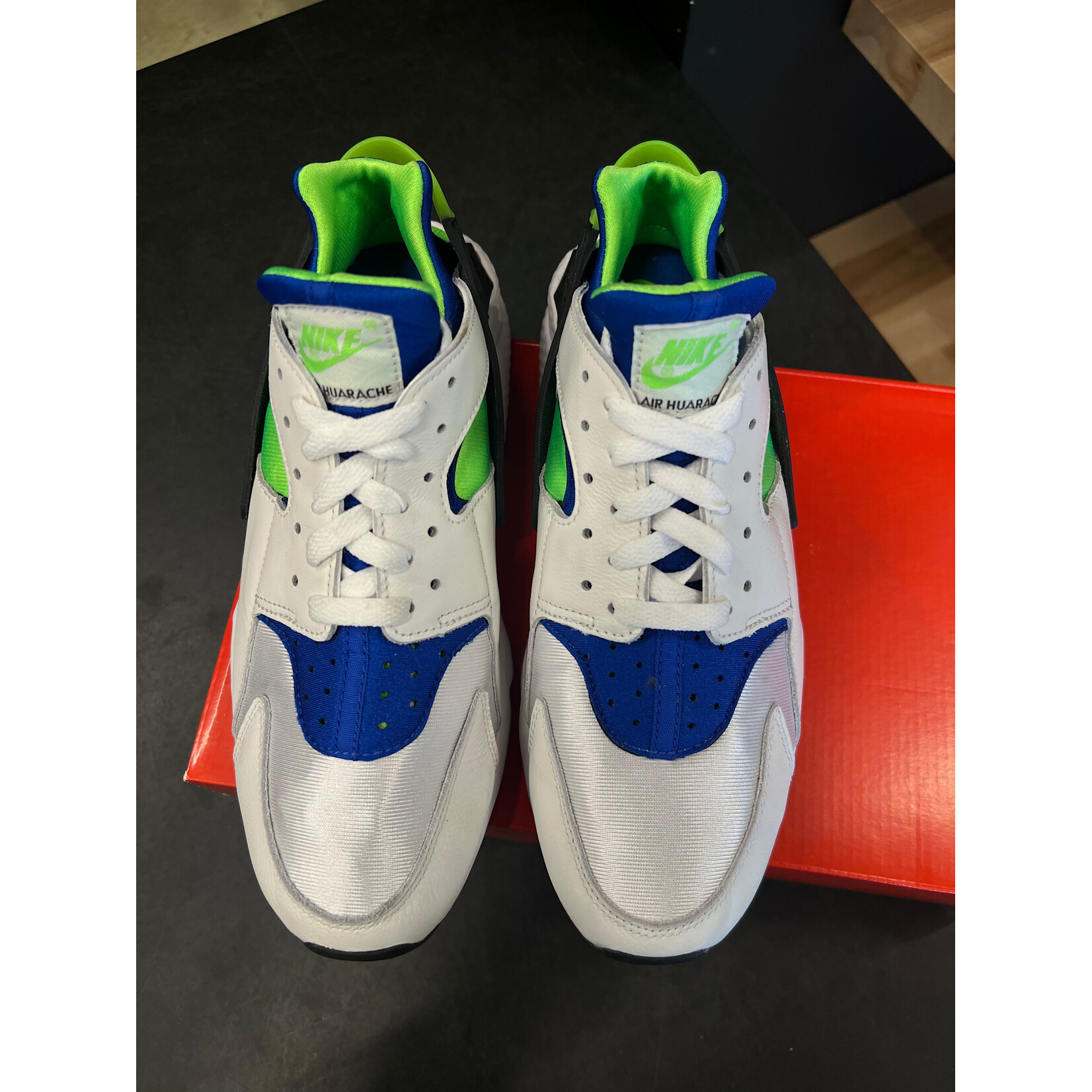 Nike Nike Air Huarache Scream Green (2021) Size 9, PREOWNED
