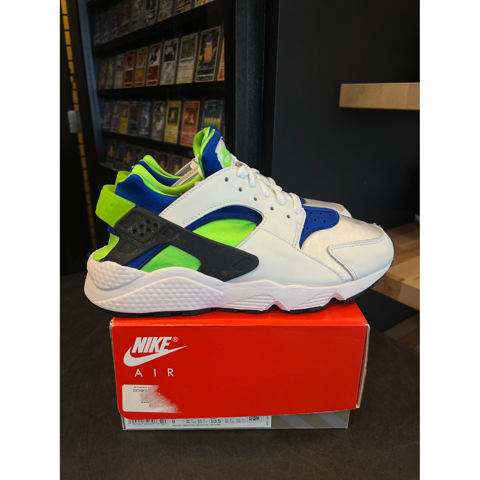 Nike Nike Air Huarache Scream Green (2021) Size 9, PREOWNED