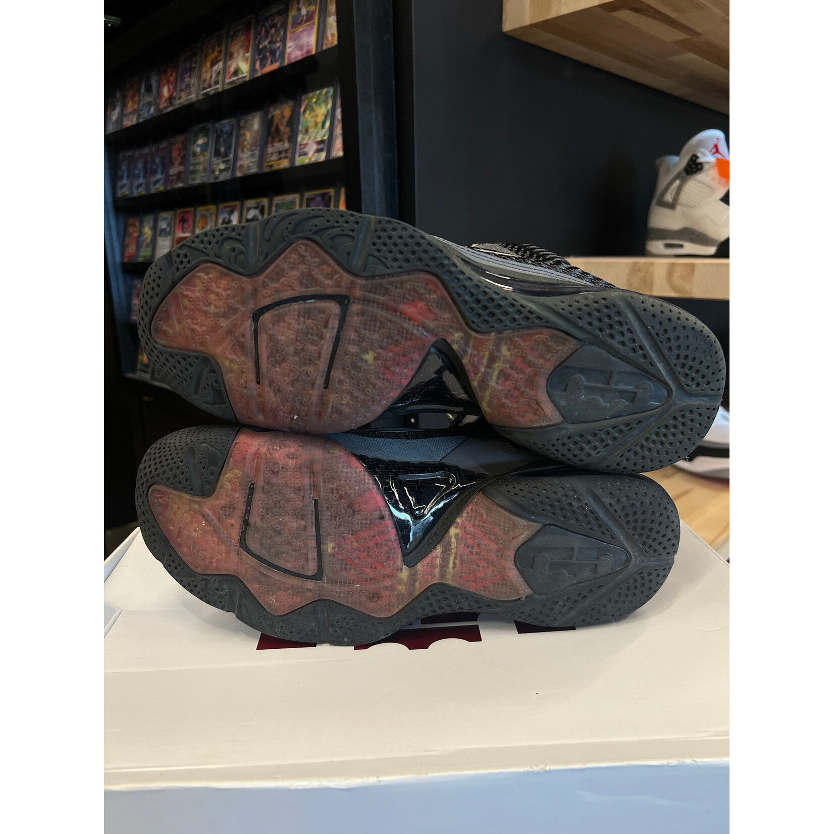 Nike Nike LeBron 9 Black History Month Size 9, PREOWNED