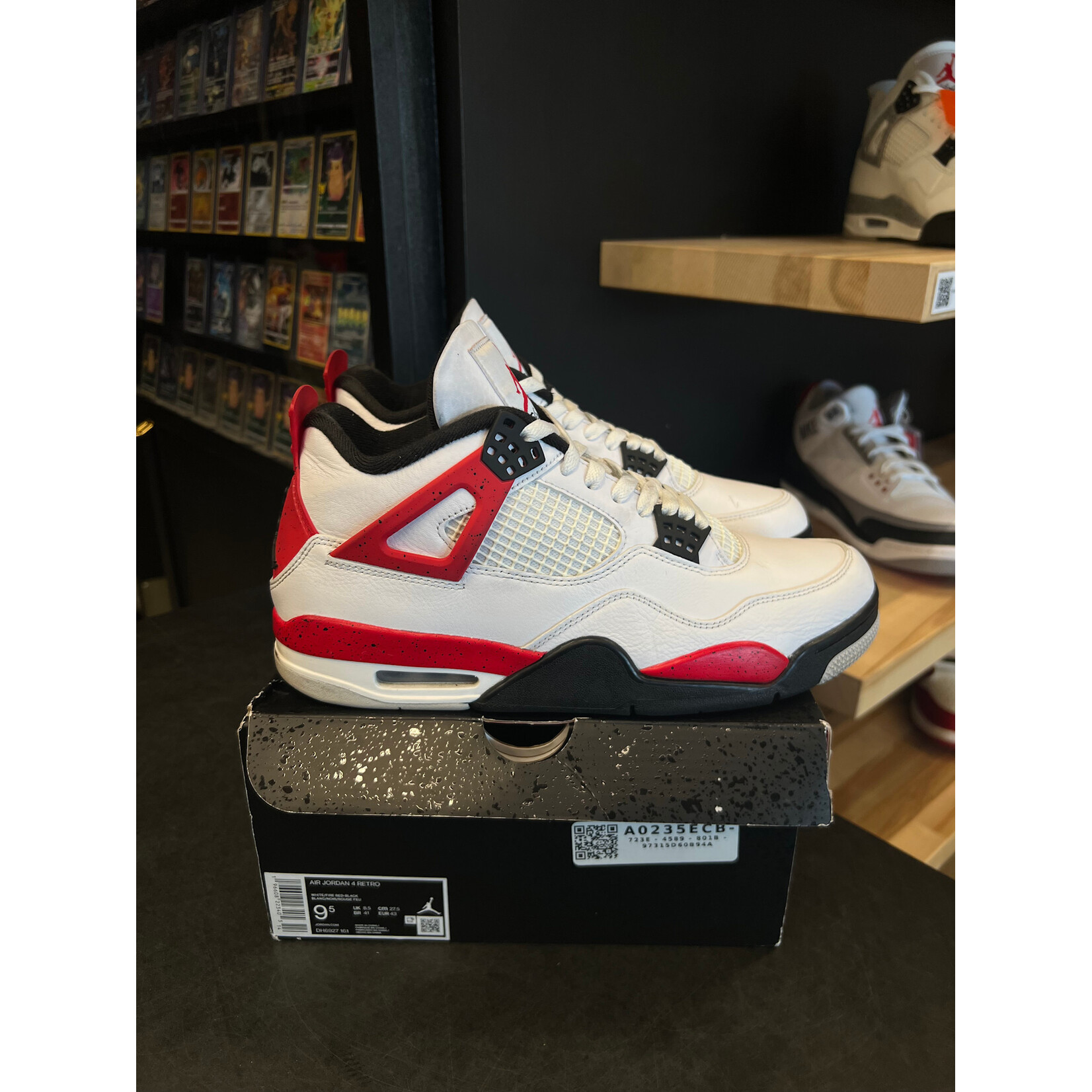 Jordan Jordan 4 Retro Red Cement Size 9.5, PREOWNED