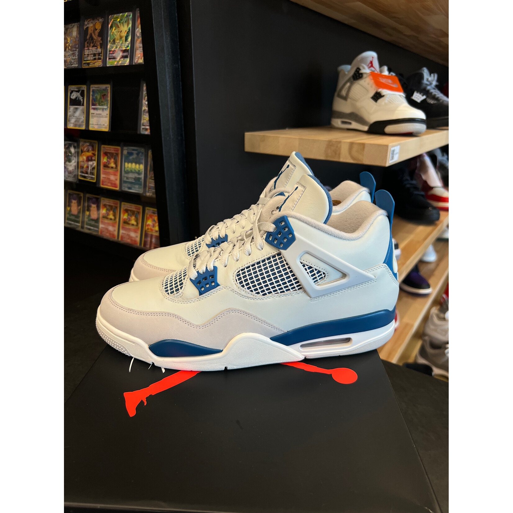 Jordan Jordan 4 Retro Military Blue (2024) Size 12.5, PREOWNED