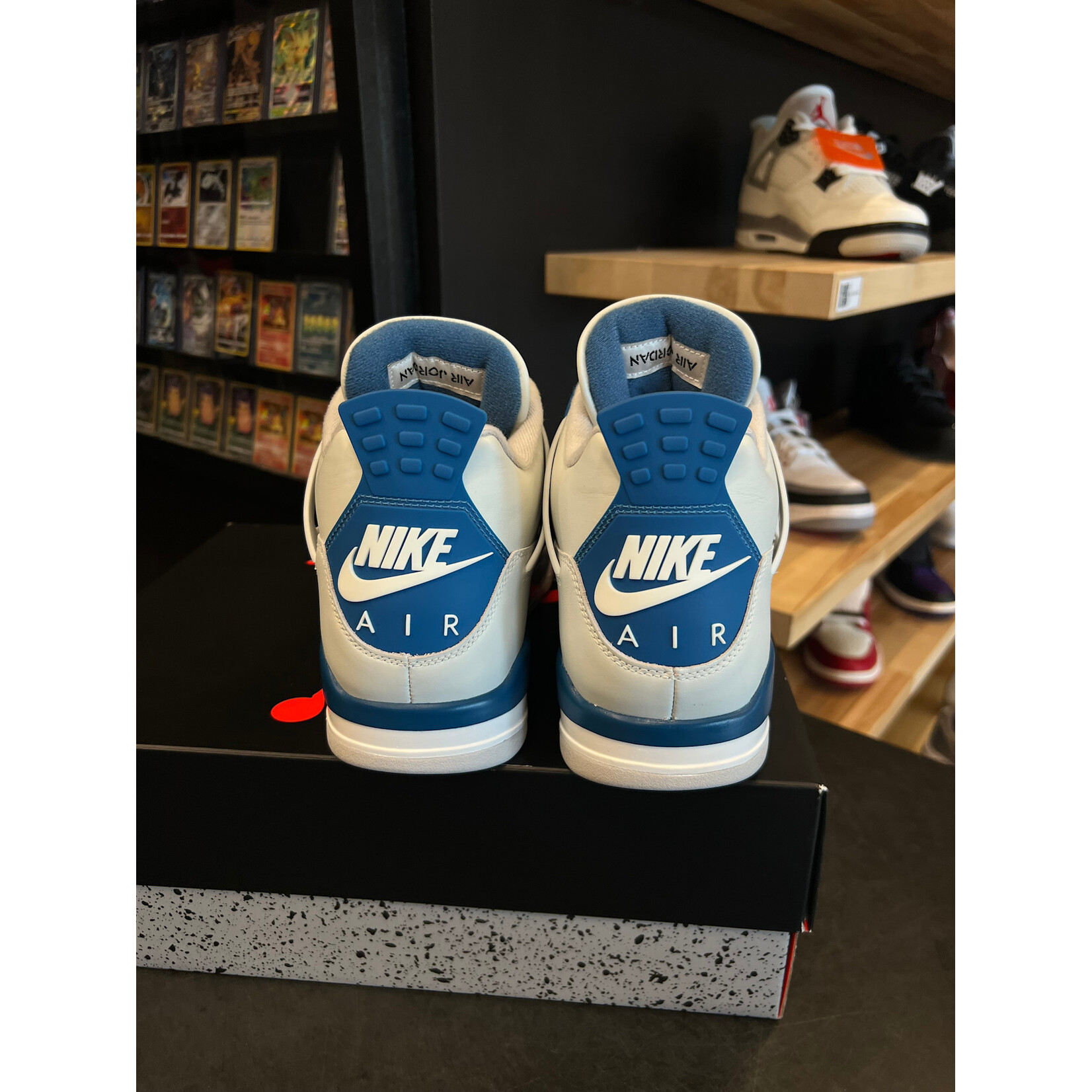 Jordan Jordan 4 Retro Military Blue (2024) Size 12.5, PREOWNED
