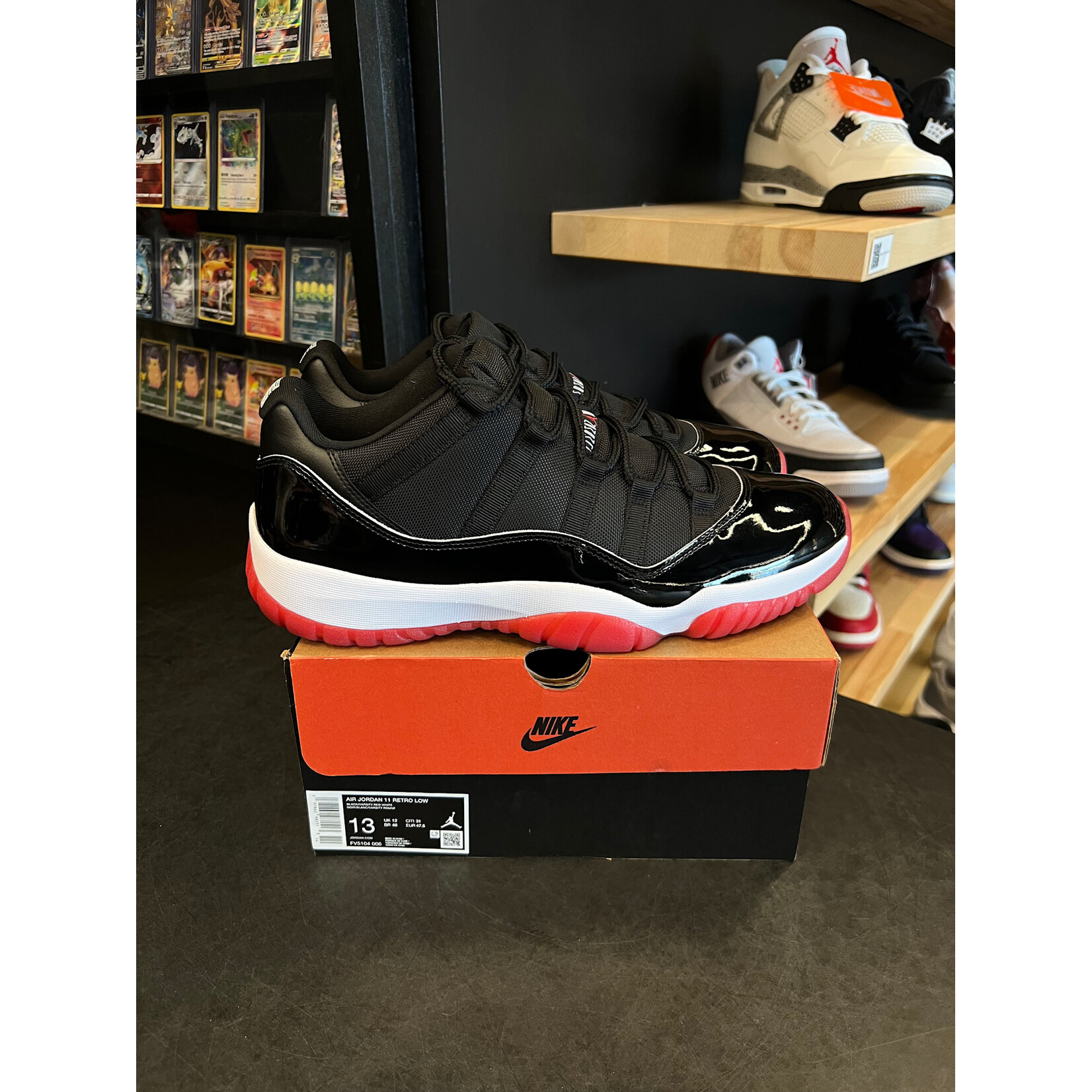 Jordan Jordan 11 Retro Low Bred (2025) Size 13, PREOWNED