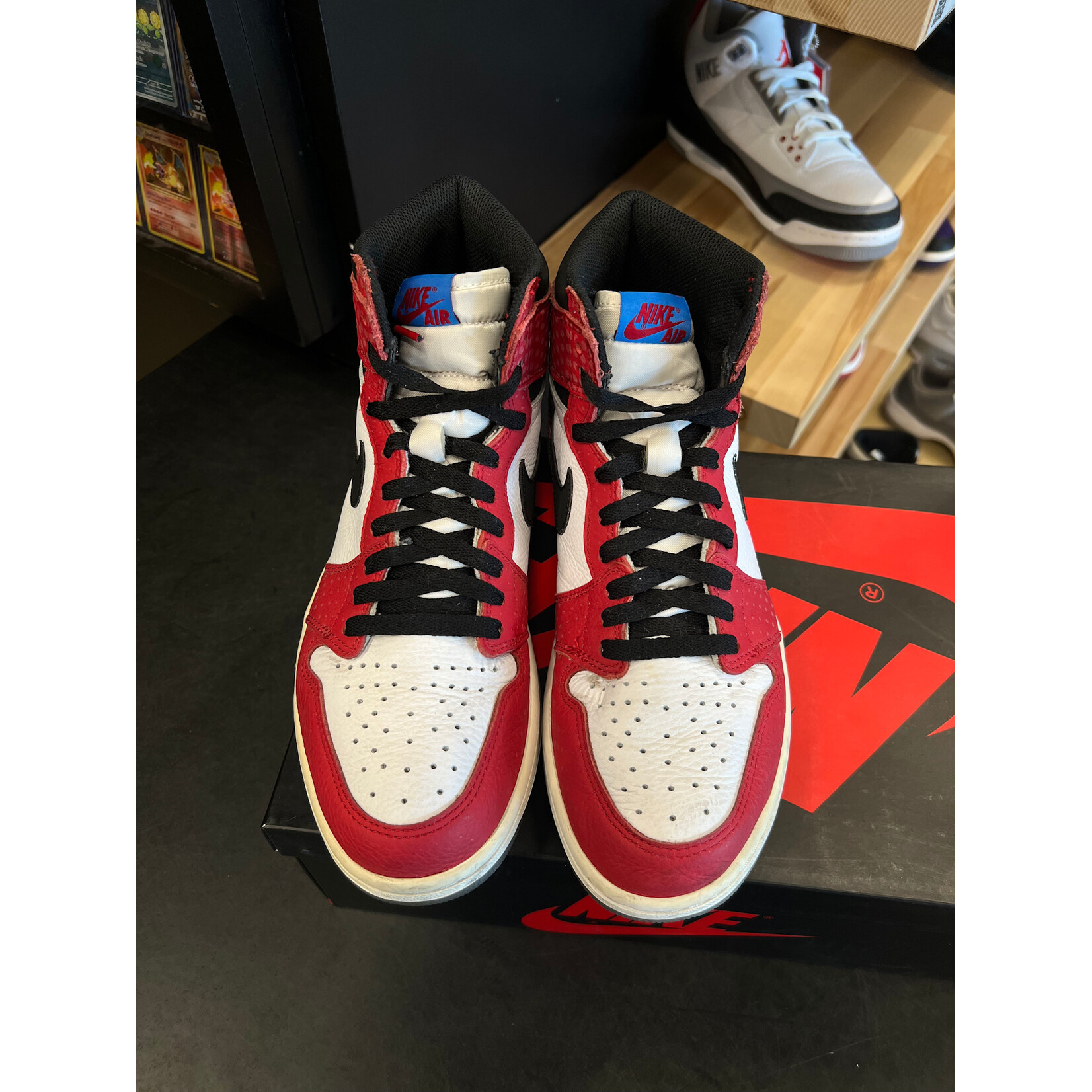 Jordan Jordan 1 Retro High Spider-Man Origin Story Size 10, PREOWNED